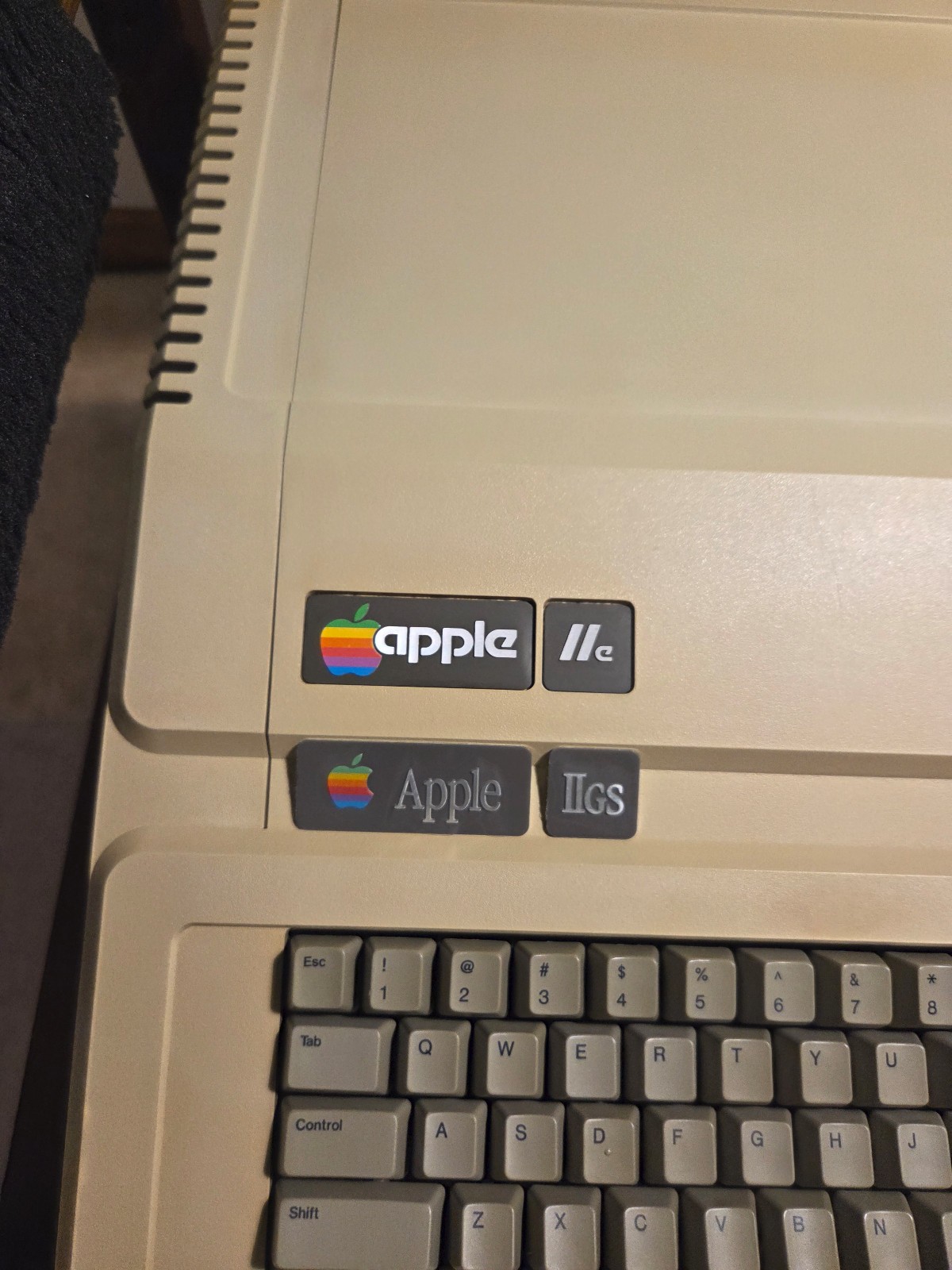 Apple IIGS Stealth Edition Computer, HDMI Video, 8MB Memory !! FREE SHIPPING !!