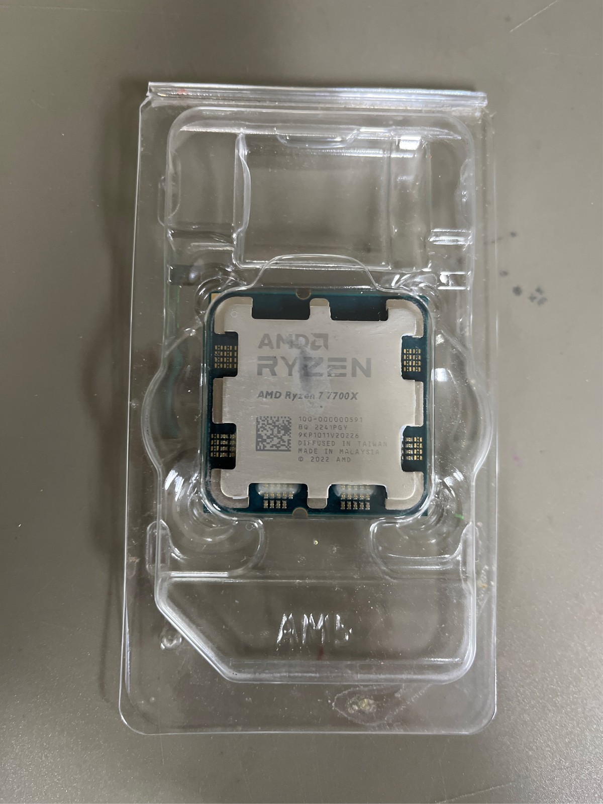 AMD Ryzen 7 7700X 8-core 16-thread Desktop Processor – 8 cores & 16 threads – 4.