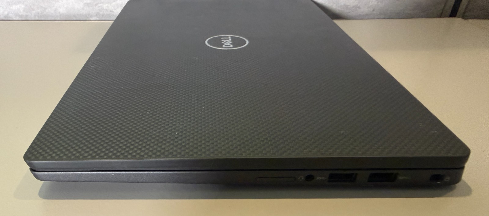 Dell Latitude 7410 14″FHD Core i5-10310U @ 1.70GHz 16GB RAM 256GB SSD W 11 Home