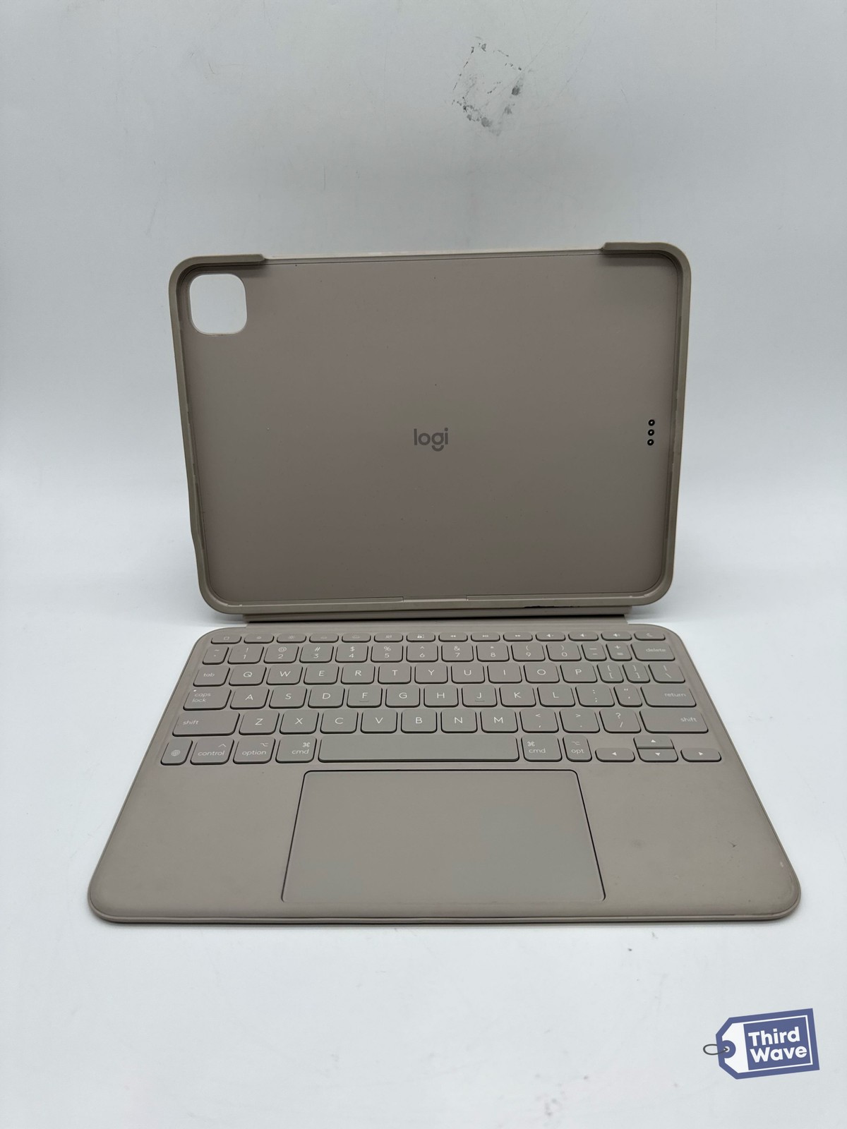 Logitech Combo Touch for iPad Pro 11″ M4 M5 Detachable Trackpad Sand