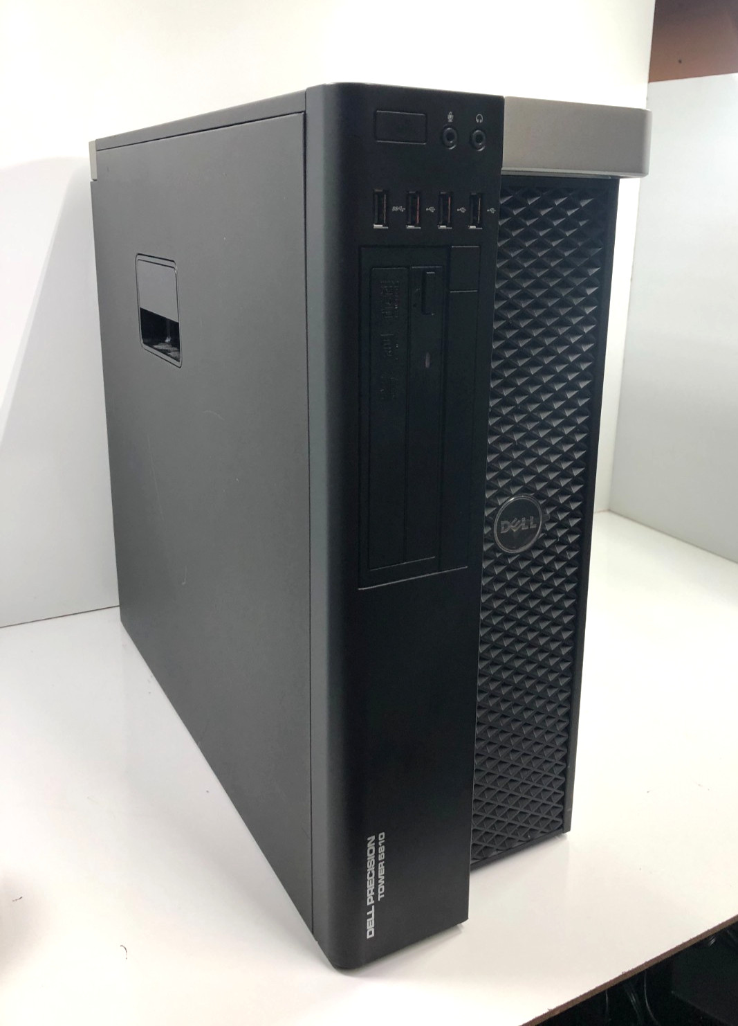 Dell Precision T5810 Xeon E5-1603 v3, 2.8GHz, 16GB, 1TB SSD, 2TB HDD, Wi-Fi, W11