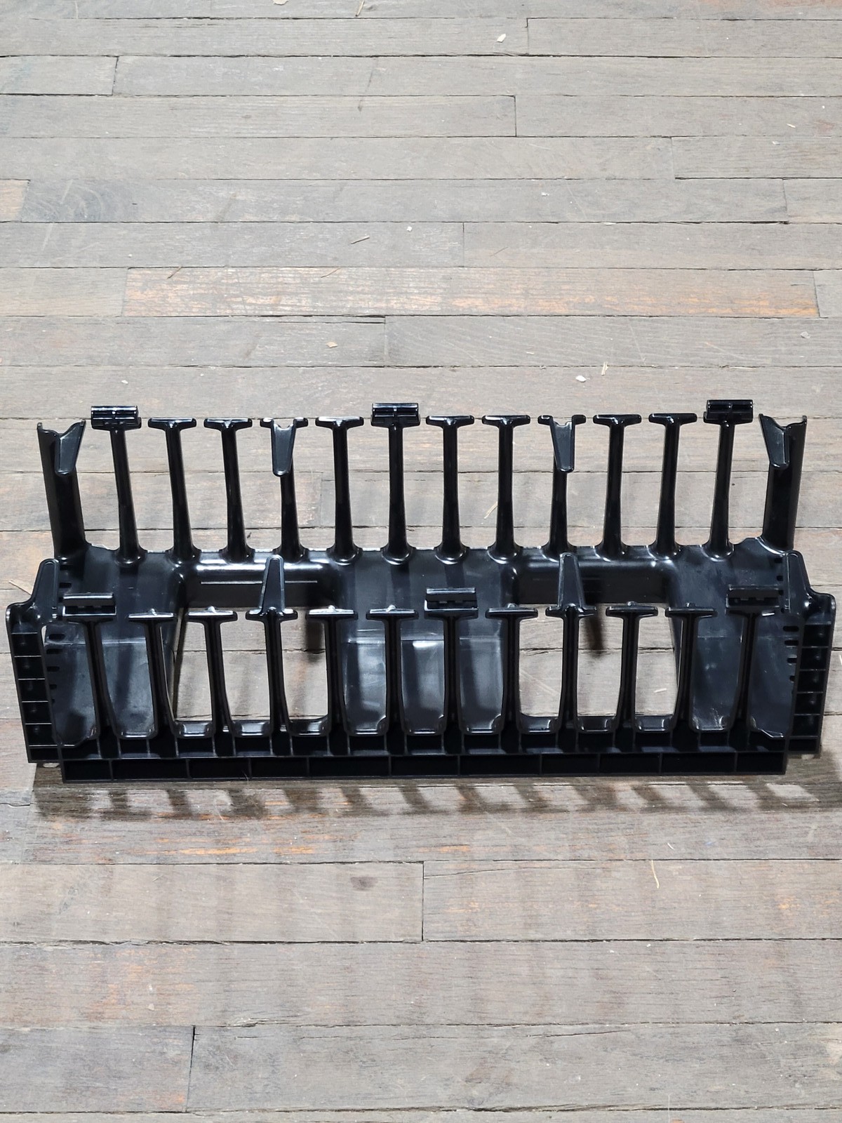 Panduit NMF4 Rack Mount Horizontal Cable Manager Non-Metallic 19″ BLACK NIB