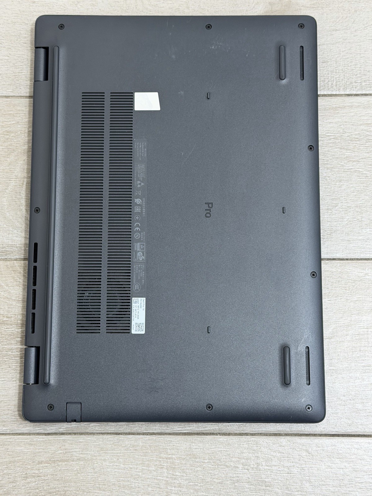 Dell Pro 16 16″ PC16250 WUXGA Intel Core i3-100U 8GB RAM 256GB SSD Win-11