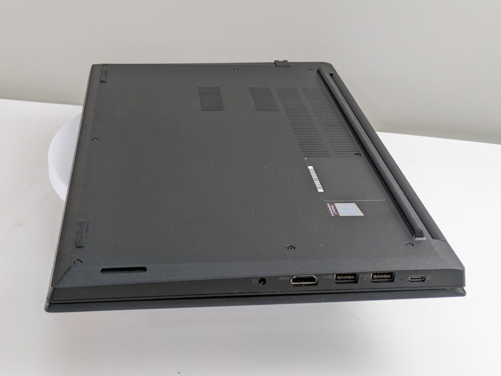 Lenovo ThinkPad E15 Gen 1 15.6″ i5-10210U 8GB RAM 1TB + 256GB SSD FHD W11P