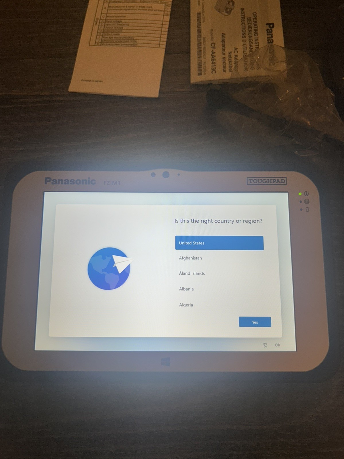NEW Panasonic FZ-M1 Toughpad 8GB, RAM i5 7Y57 128 gGB SSD WIN 11 PRO