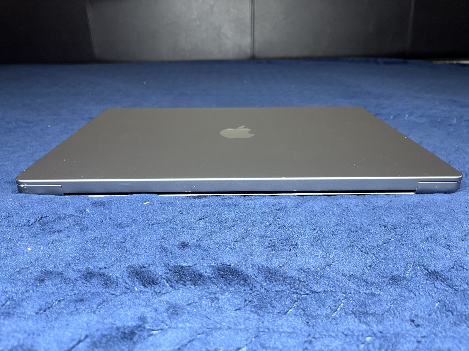 Apple MacBook Pro A2485 M1 Pro Chip – 16GB RAM – 1TB SSD – Tahoe OS – 2021