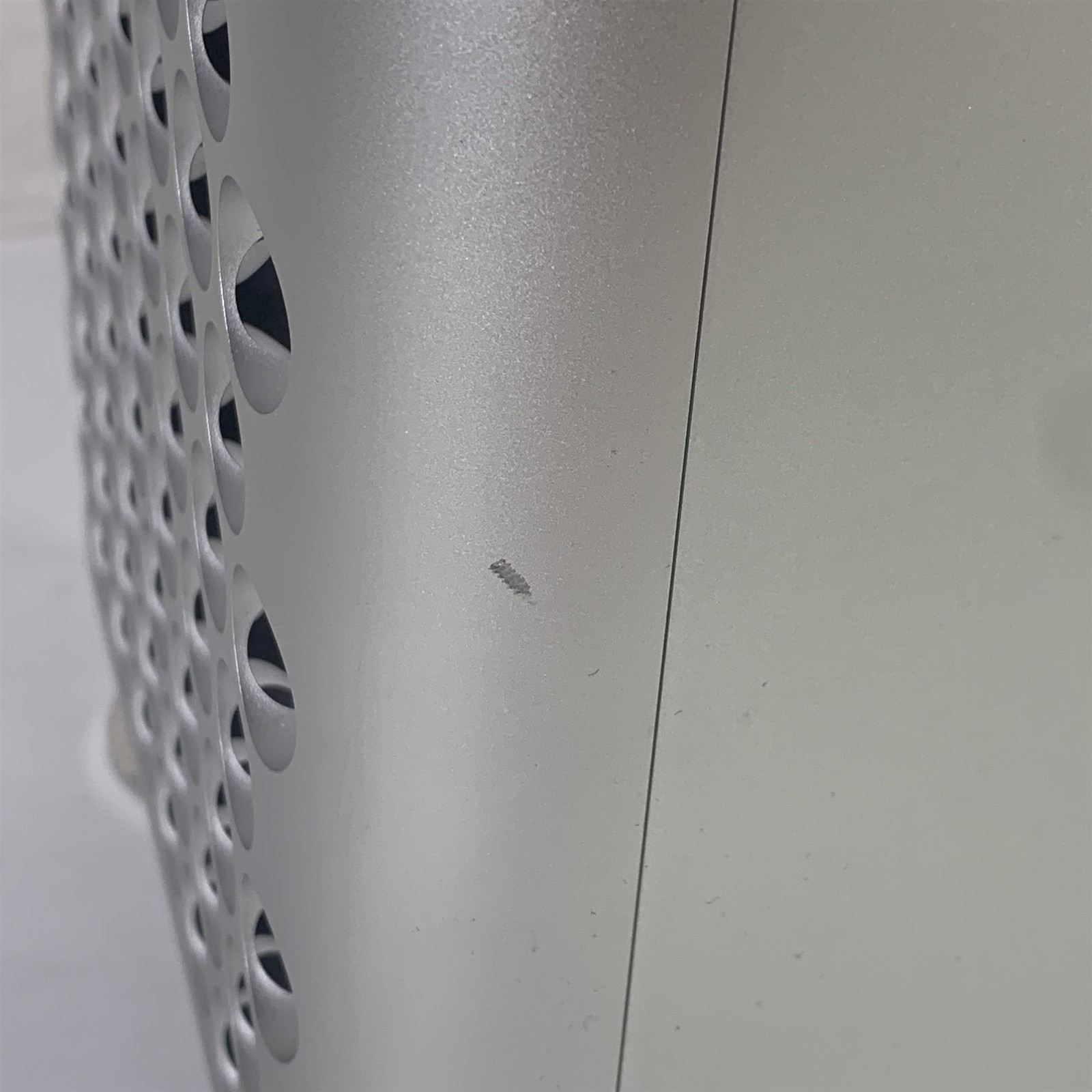 Apple A1991 Mac Pro (2019) Xeon W-3235 – 32GB – 1TB SSD – Radeon Pro W5500X