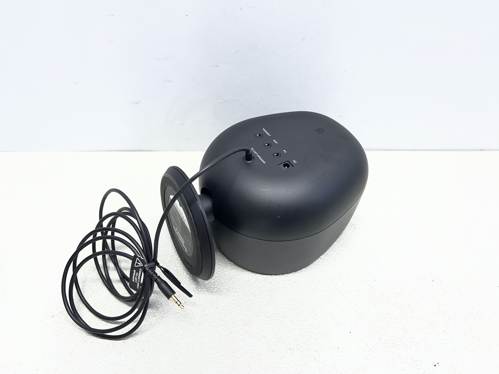 SteelSeries – Arena 3 Bluetooth Gaming Speakers with Polished 4″ Drivers – Black