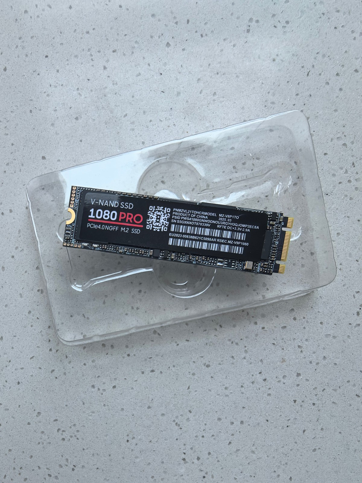 M2 2280 PCIe 4.0 solid-state drive high-speed storage device 1080P RO 2TB NGFF.
