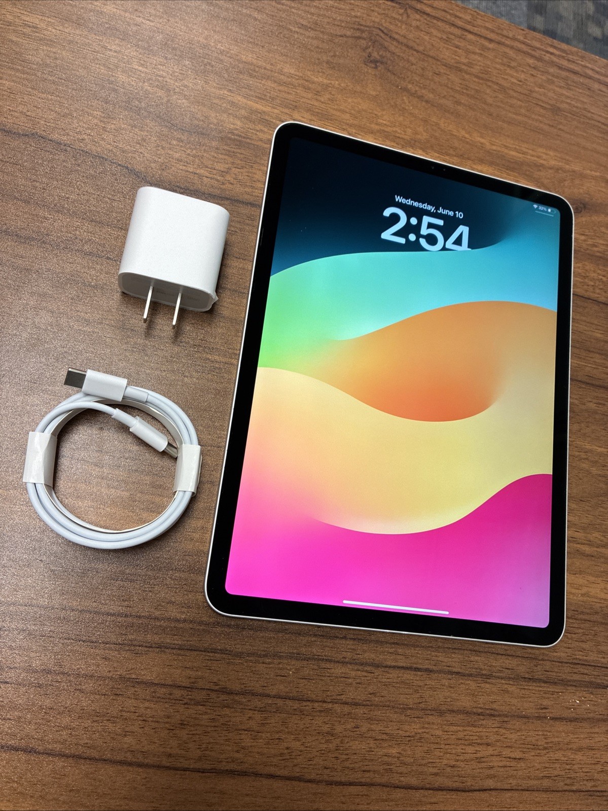 Apple iPad Pro 11 in 2nd gen A2228 128GB Wi-Fi – Silver – Tiny Issue READ!