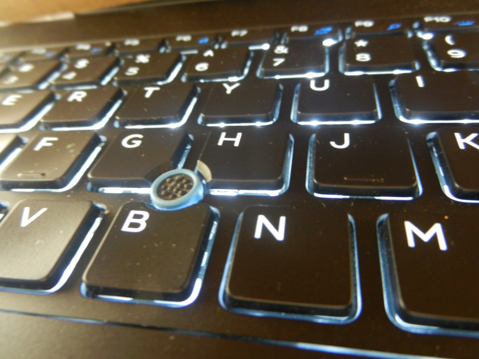 Dell Latitude E5570 Laptop CORE i5-6200U @ 2.40Ghz / NO Ram / NO SSD * READ ME *