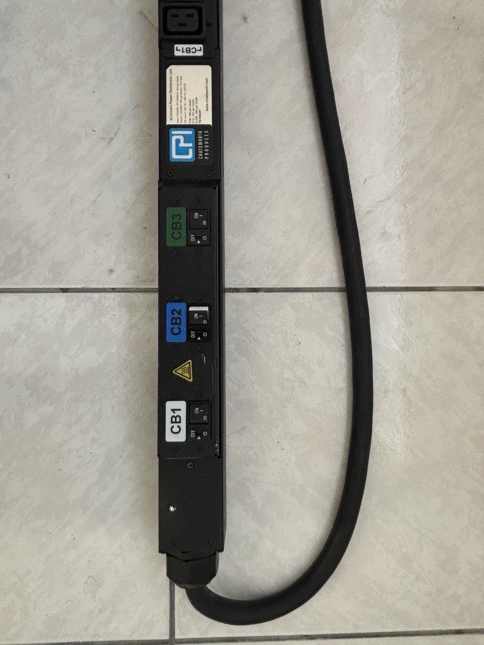 Chatsworth Products eConnect PDU 24-Out 120/208V 24A C13/C19 LED TS1032034