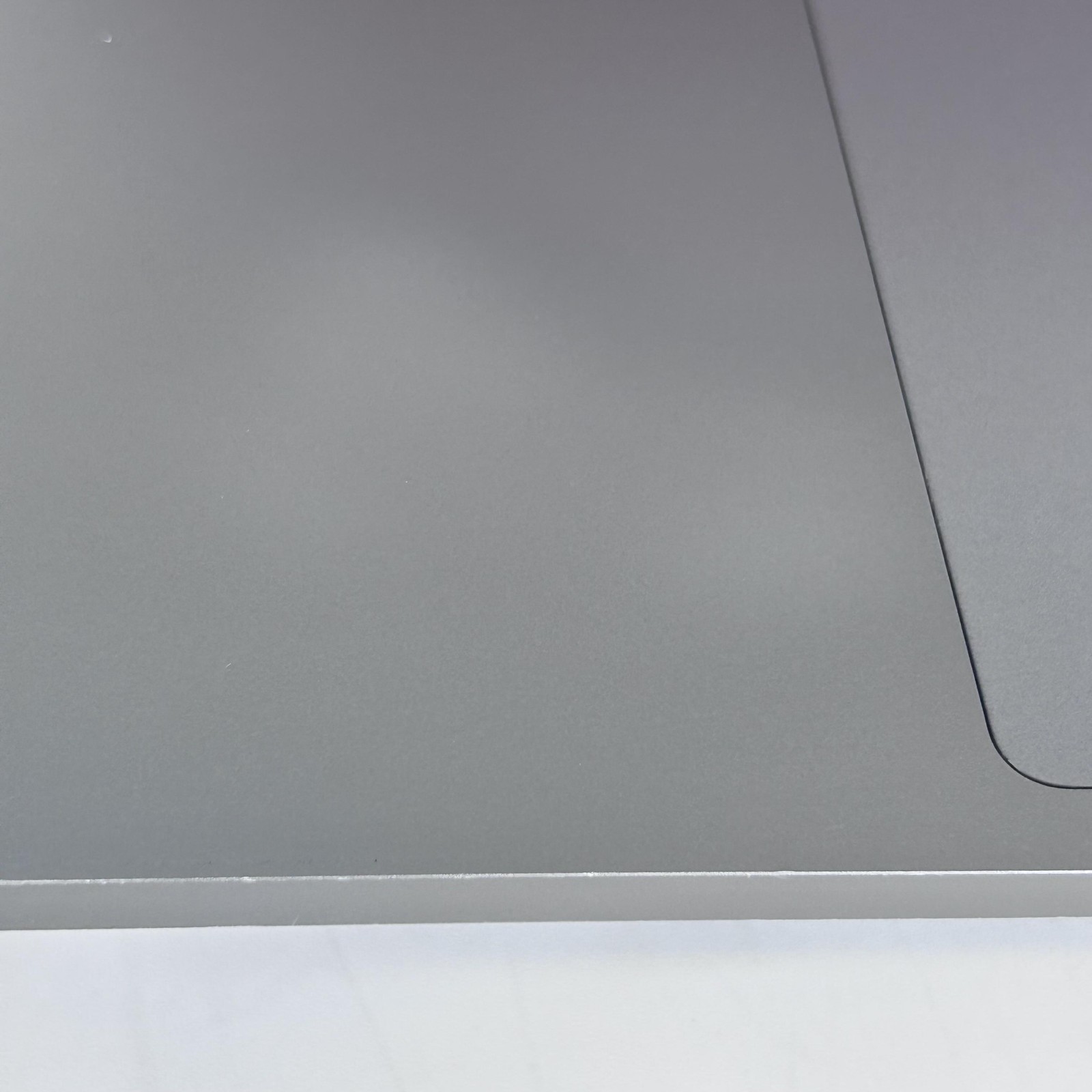 MacBook Pro 16 Touch Bar Space Gray 2019 i9 32GB 1TB SSD AMD Radeon Pro 5500M