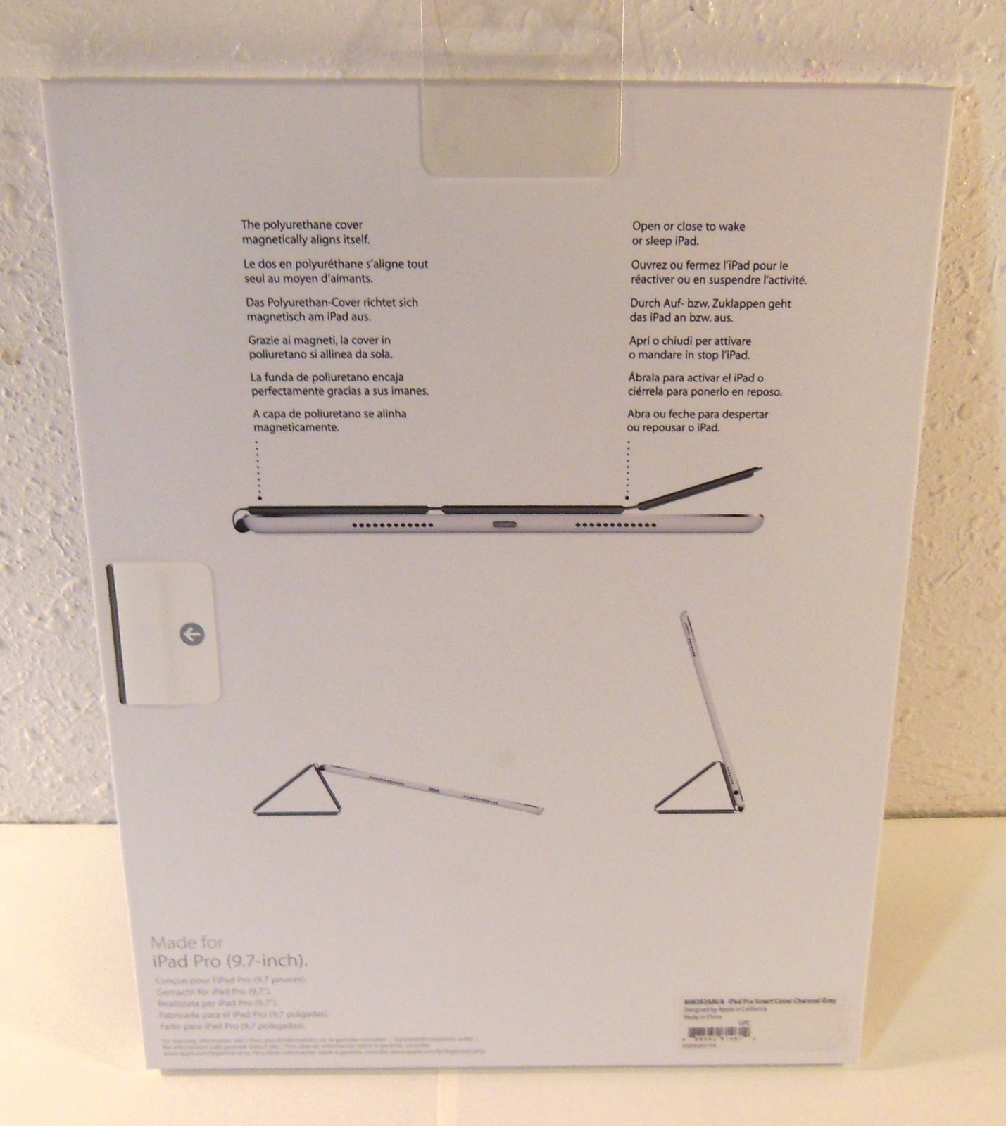 New APPLE iPad Pro Smart Cover for 9.7 Inch iPad, # MM292AM/A, 9.7″, Very Nice