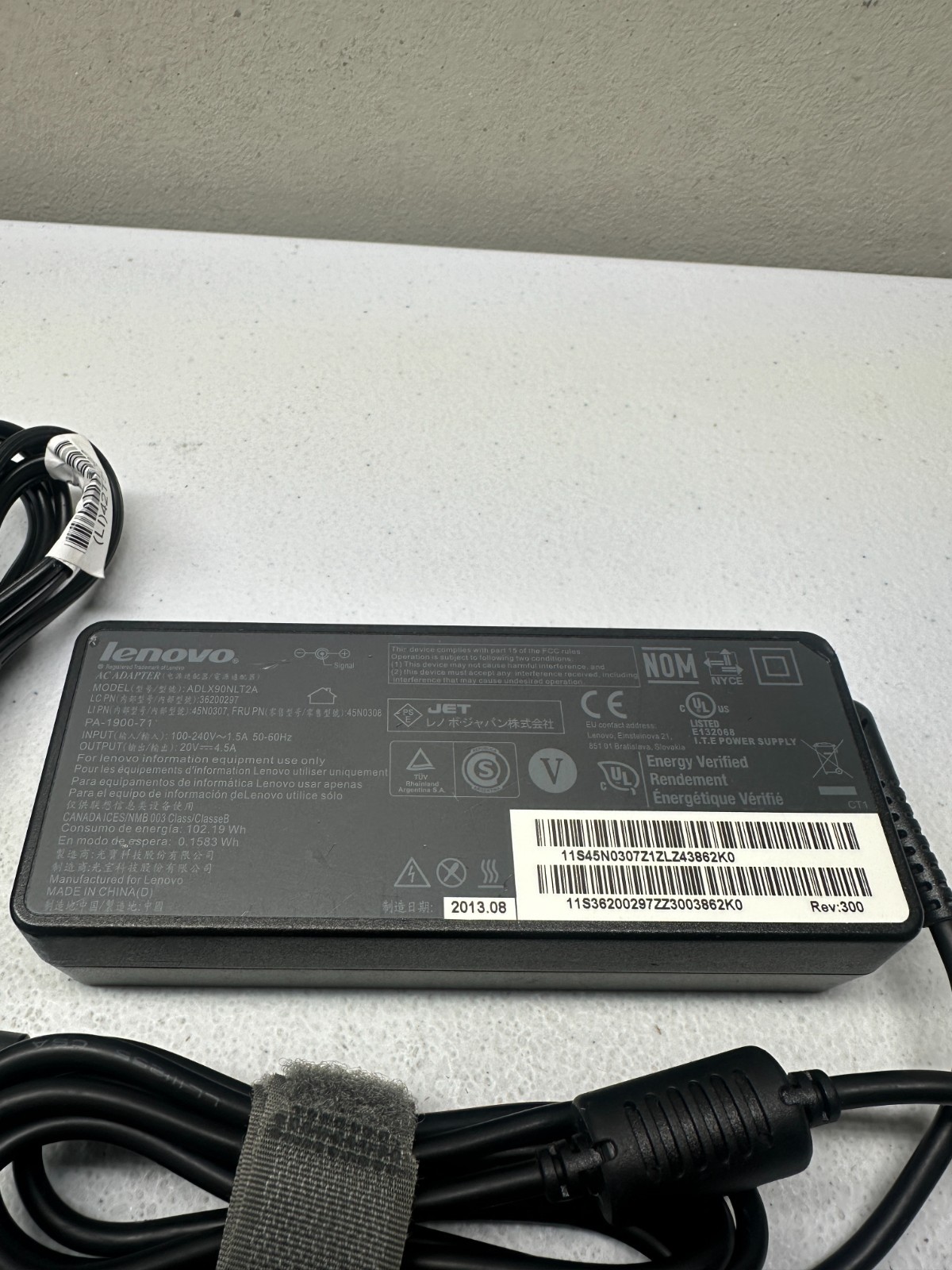 Lenovo 90W 20V 4.5A ROUND TIP ThinkPad Laptop Genuine AC Charger Adapter