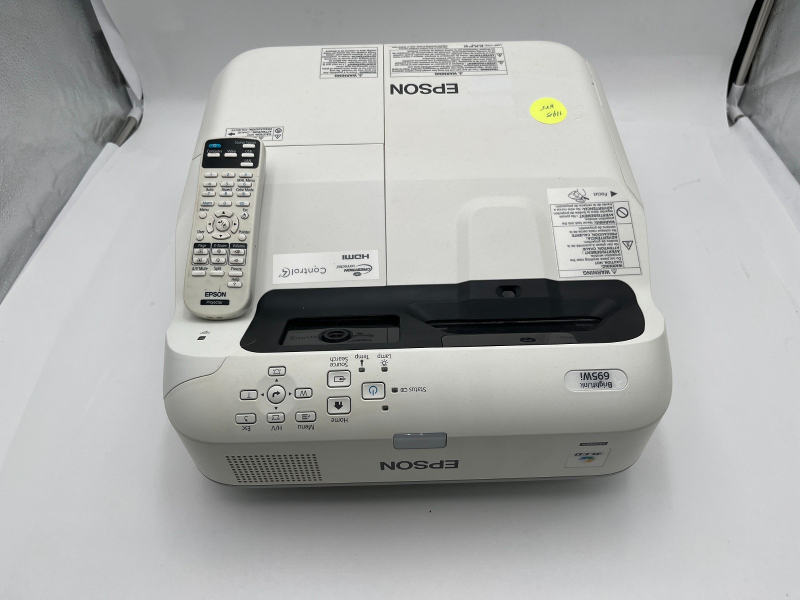Epson BrightLink 695Wi Short-Throw 3LCD 3500 Lumens HDMI W/ Remote 1785 HOURS