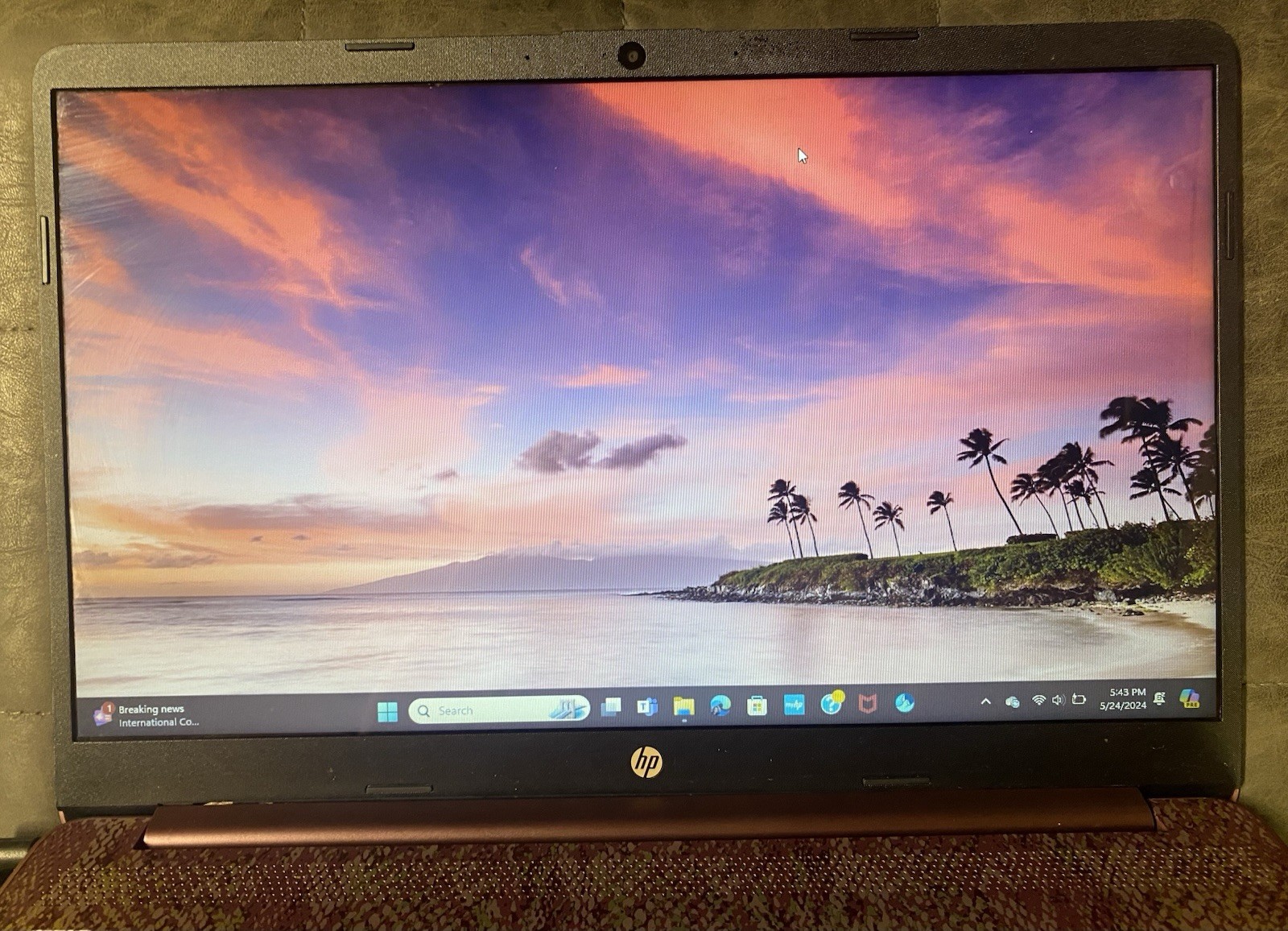 Hp Laptop 15-DY2027DS Intel Pentium 7505 8 GB Ram 256Gb Ssd Intel Uhd Graphics