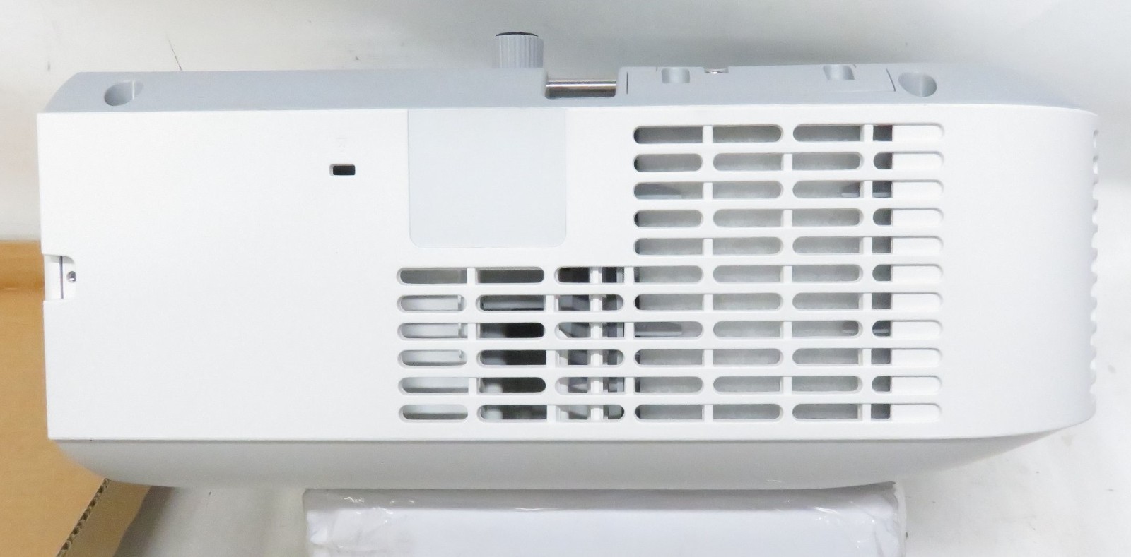 Casio XJ-UT311WN Projector * New Open Box * WXGA Laser/LED Hybrid