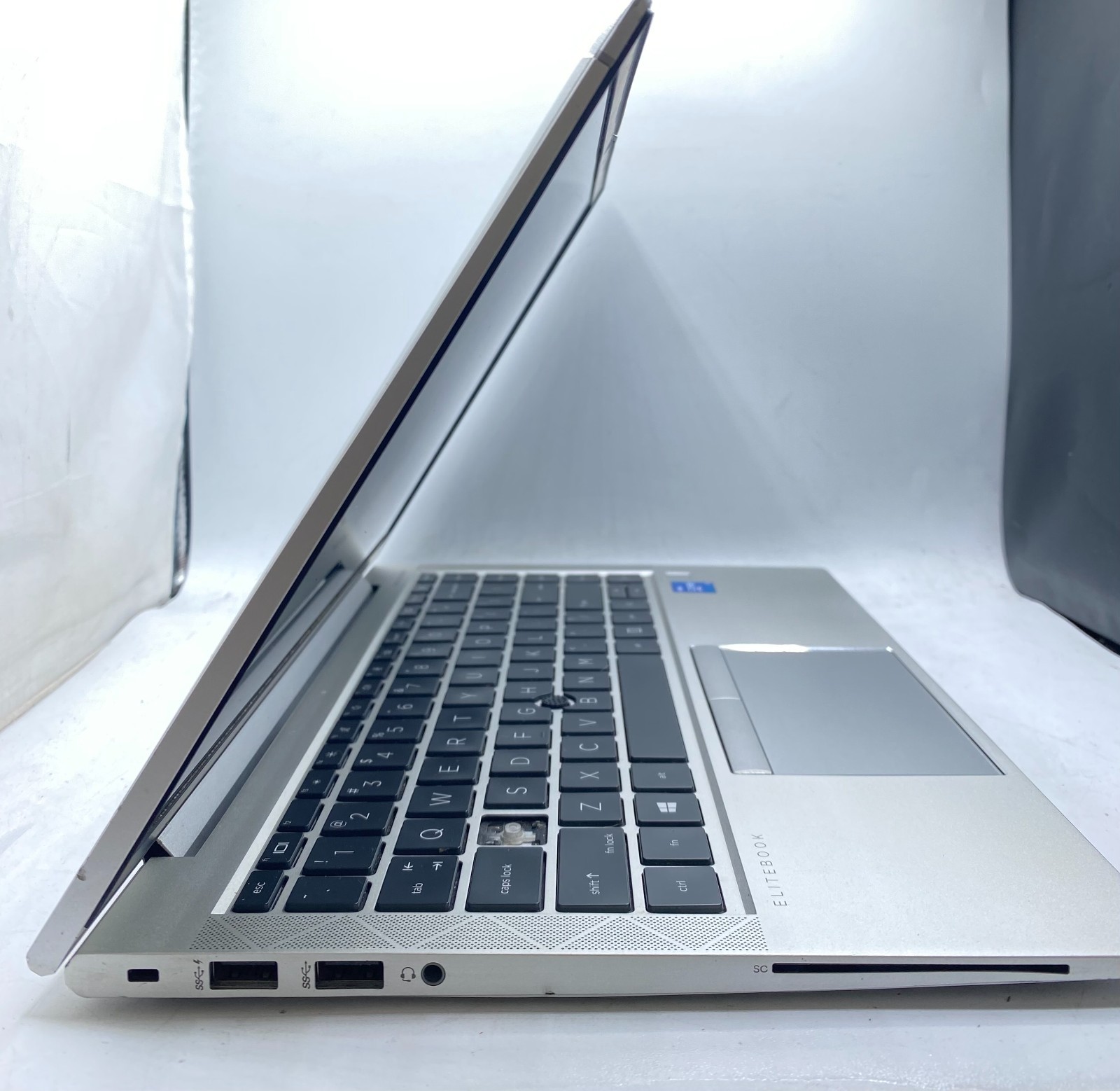 HP EliteBook 840 G8 14″ Touch Intel Core i5-1145G7 2.60GHz 16GB RAM 256GB SSD