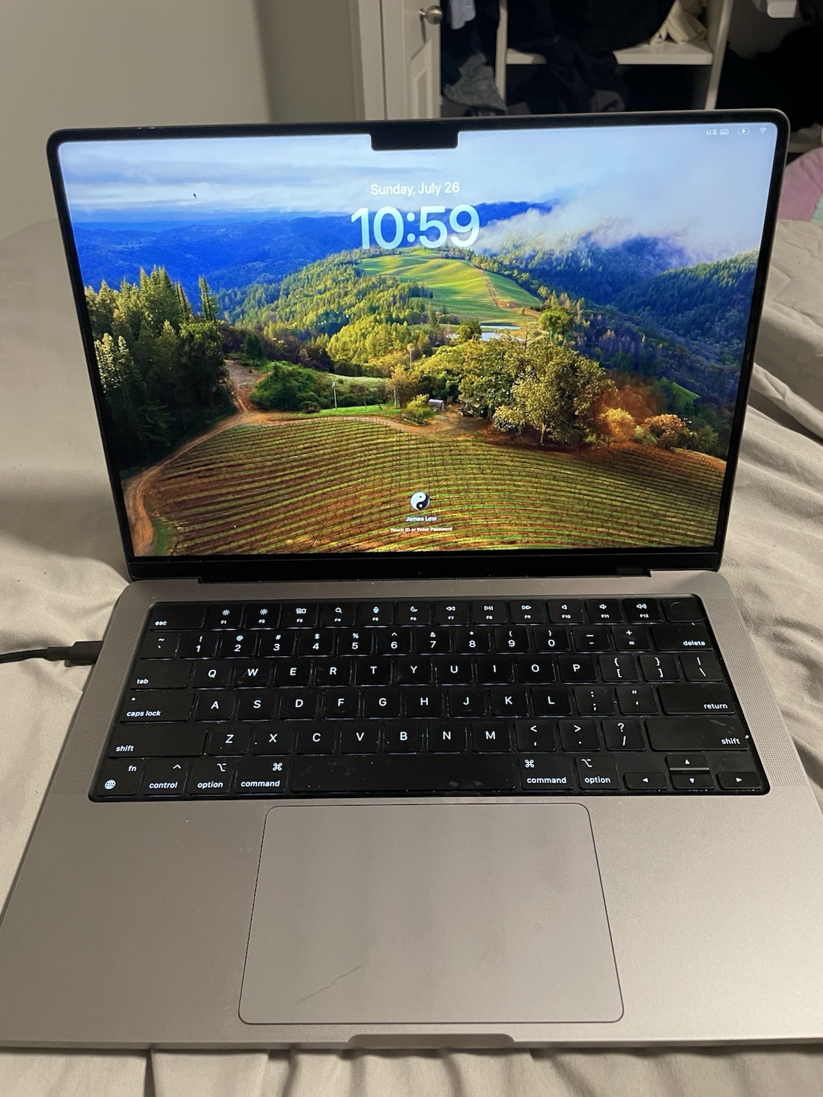Apple MacBook Pro 14″ 2021 • M1 Pro • 16GB • 512GB SSD • 8-Core CPU 14-Core GPU