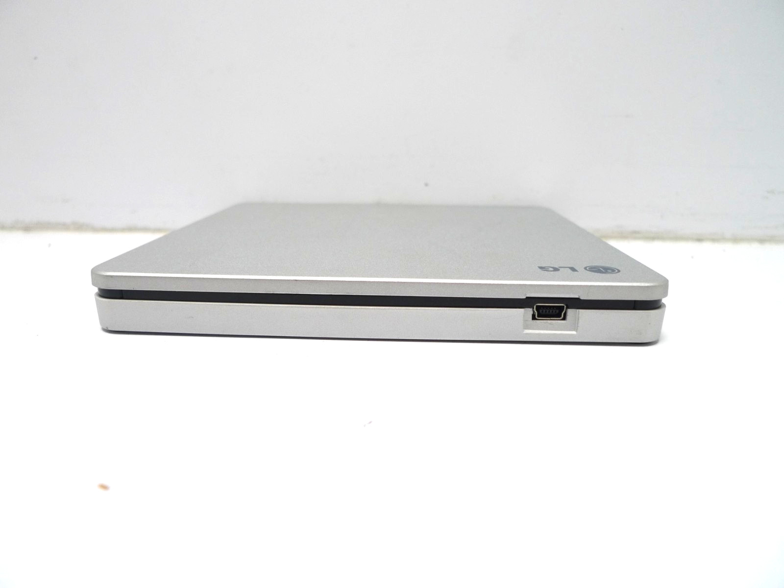 LG Slim Portable External DVD Writer AP70NS50 | No Cord