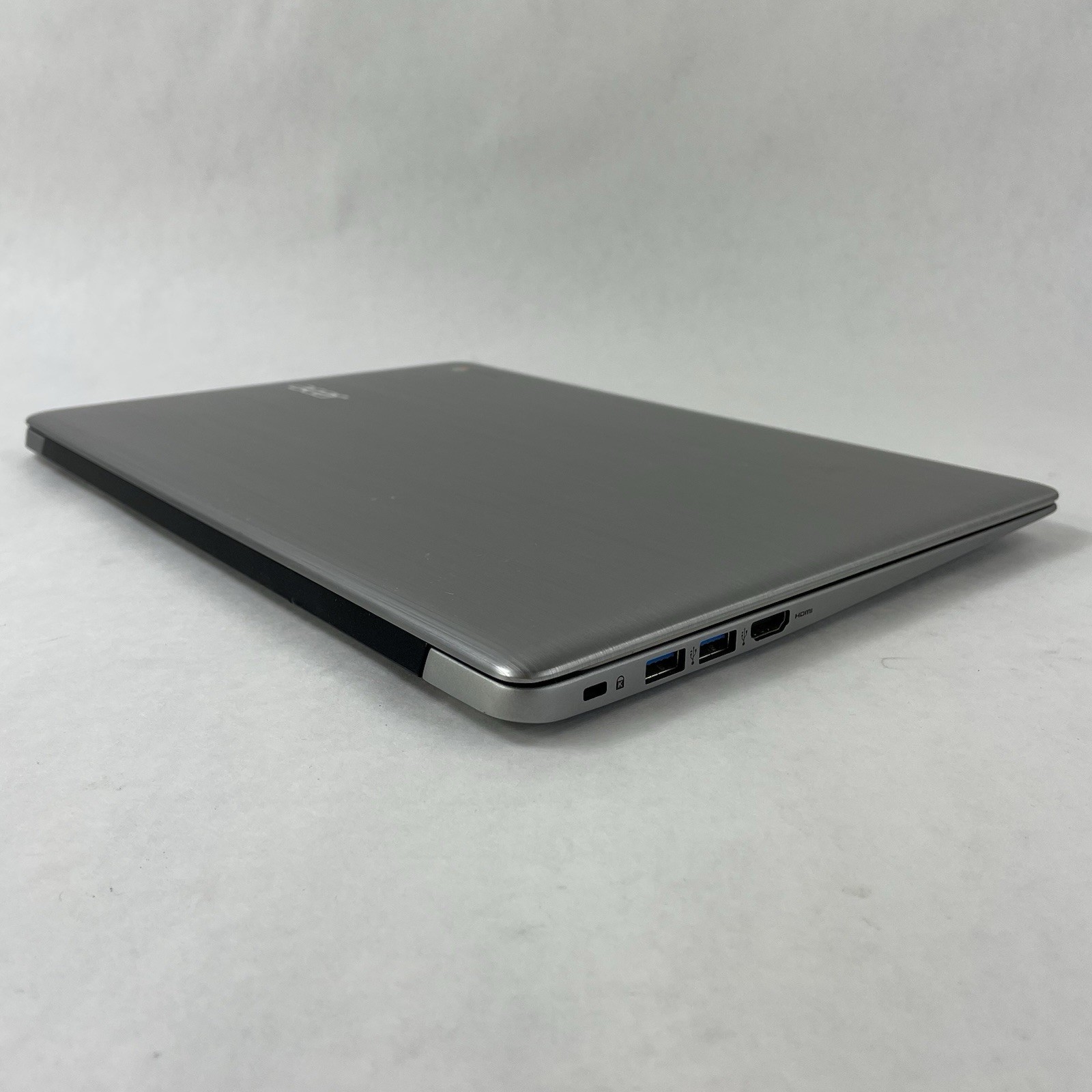 Acer ChromeBook 14 CB3-431 14″ Atom X5-E8000 1.04 GHz 4 GB RAM 16 GB Storage