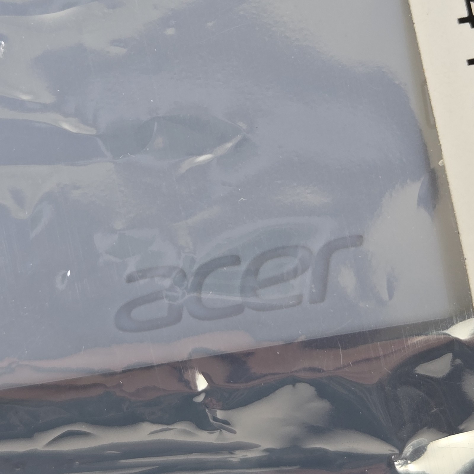 NEW Acer Male White HDMI to Female SVGA Monitor / Adapter Converter 50.4TH11.001