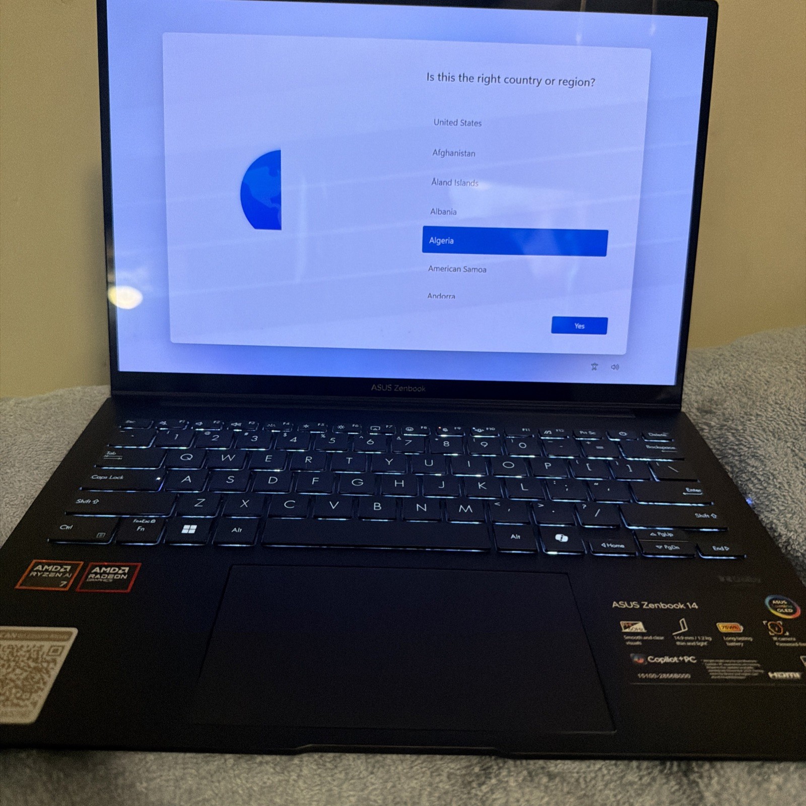 asus zenbook 14 oled ryzen 7 UM3406K