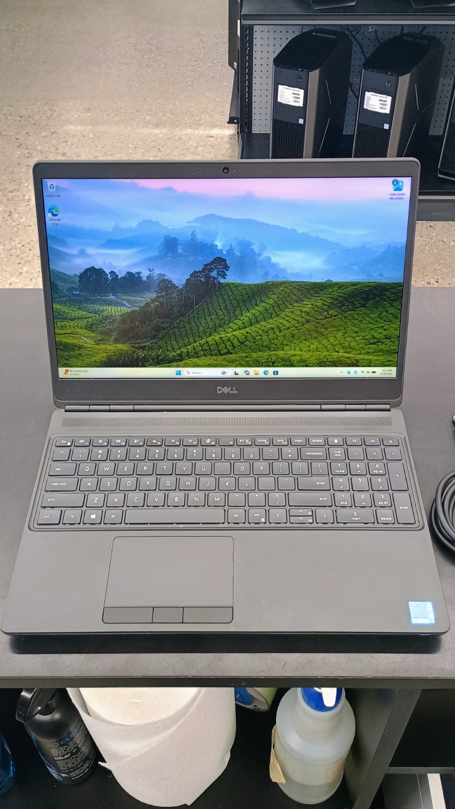 Dell Precision 7560 Xeon W-11955M 2.6Ghz – 64GB – 1TB – RTX A4000 15.6″