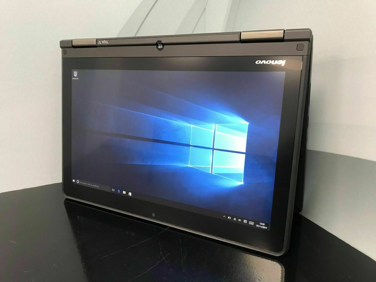 Lenovo ThinkPad 4th Gen Yoga S1 Core I7 8GB 512GB SSD Windows 10 pro IPS Screen