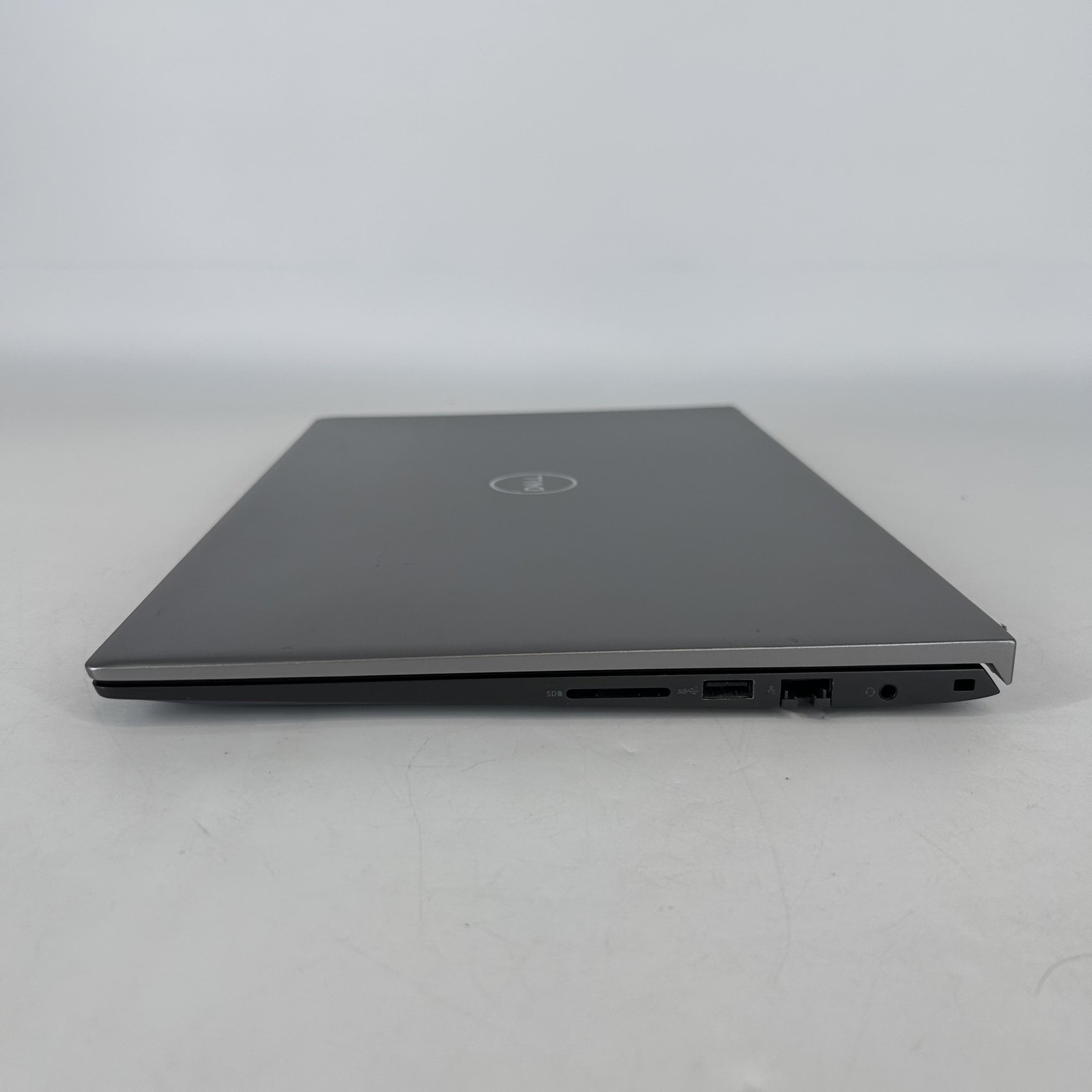 Dell Vostro 5510 15.6 Gray FHD i5-11300H 3.10GHz 8GB RAM 512GB SSD Good