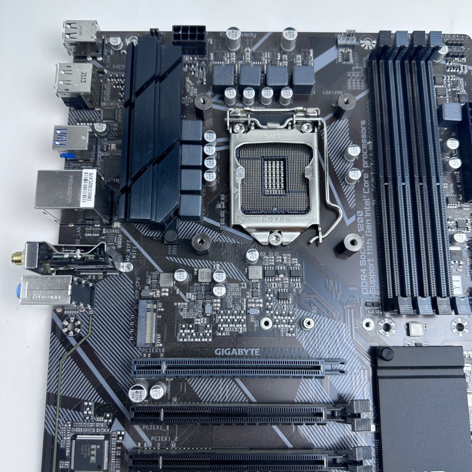 GIGABYTE B560 DS3H AC Motherboard Intel LGA1200 ATX DDR4 PCIe 4.0 M.2 Wi-Fi DP