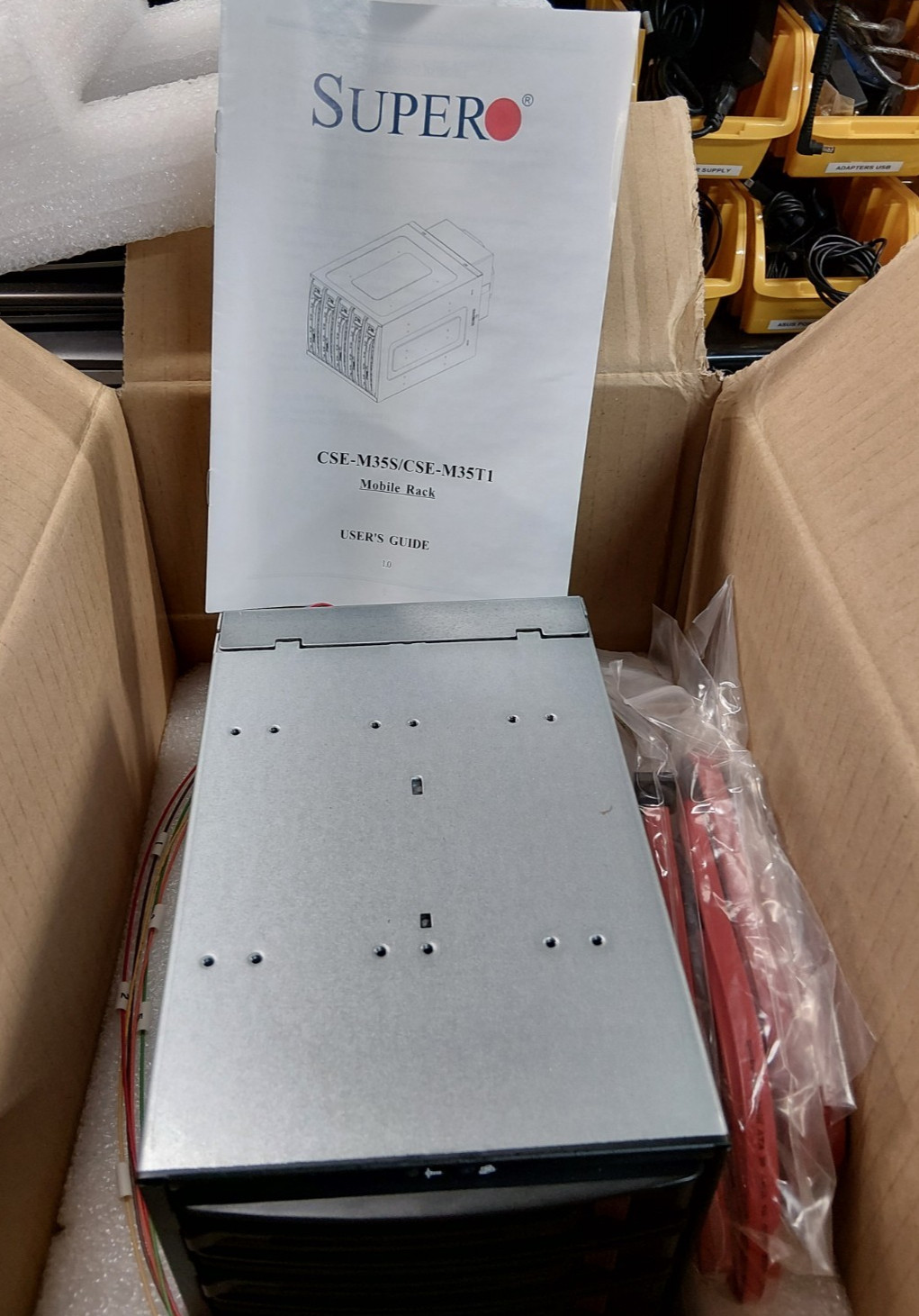 Supermicro CSE-M35T 3x 5.25″ – 5x 3.5” SATA HDD hotswap mobile rack w/ trays