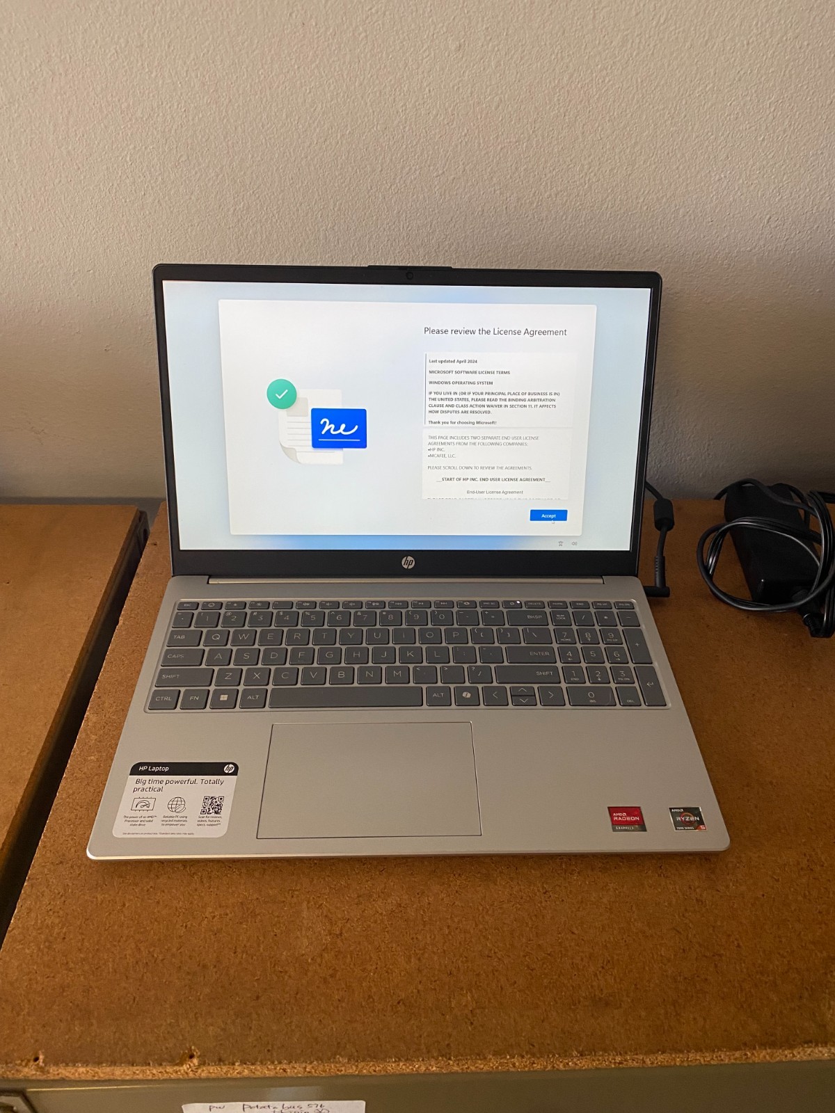 2026 HP 15-FC0146DX AMD RYZEN5 7520U 8GB 512GB 15.6″ TOUCH