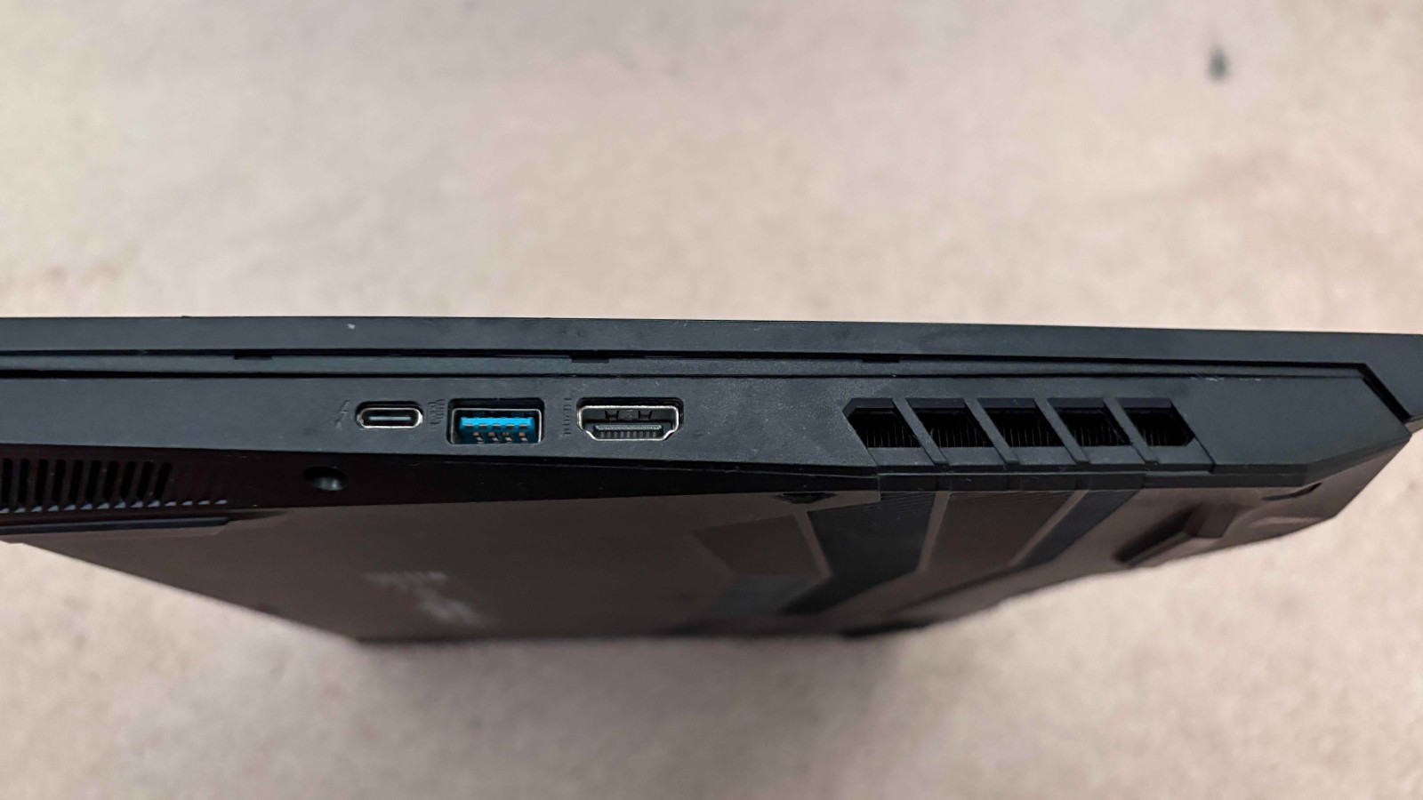 Acer Nitro 5 Intel Core i7-11800H RTX 1650Ti, 16GB RAM + CHARGER | OBO