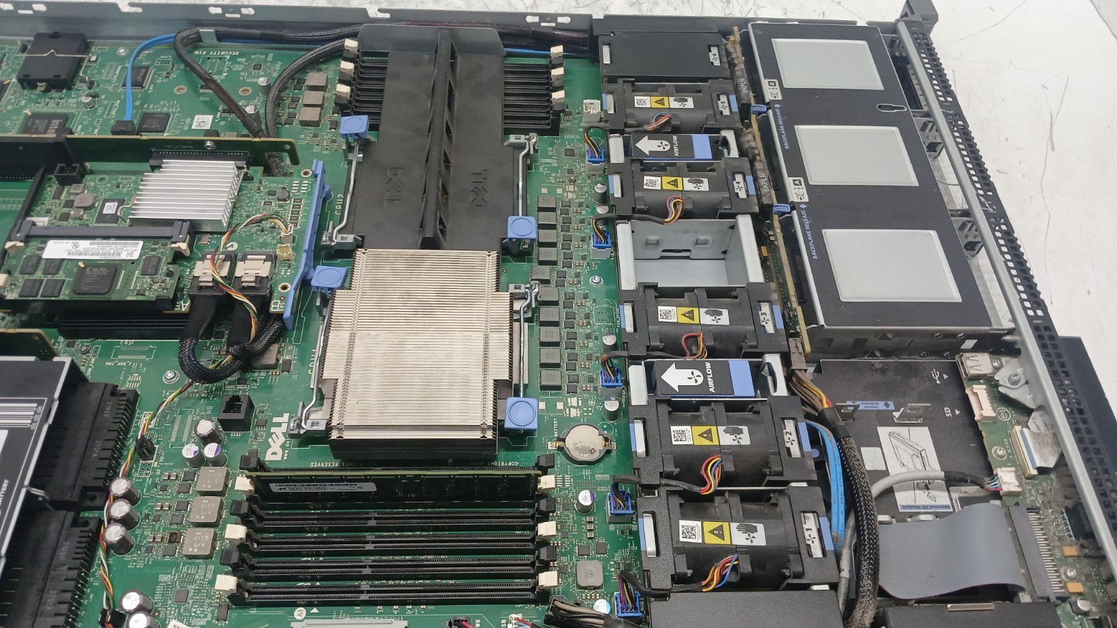 Dell PowerEdge R610 w Intel Xeon E5645 @2.40GHz 8GB RAM NO HDs *READ*
