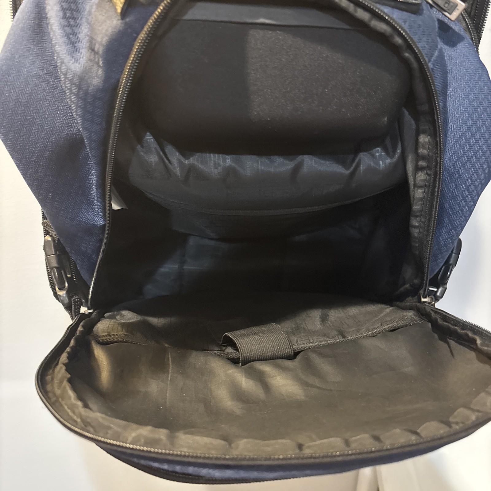 OGIO Navy Prospect Backpack Padded Laptop Sleeve Tech Vault Travel Pockets