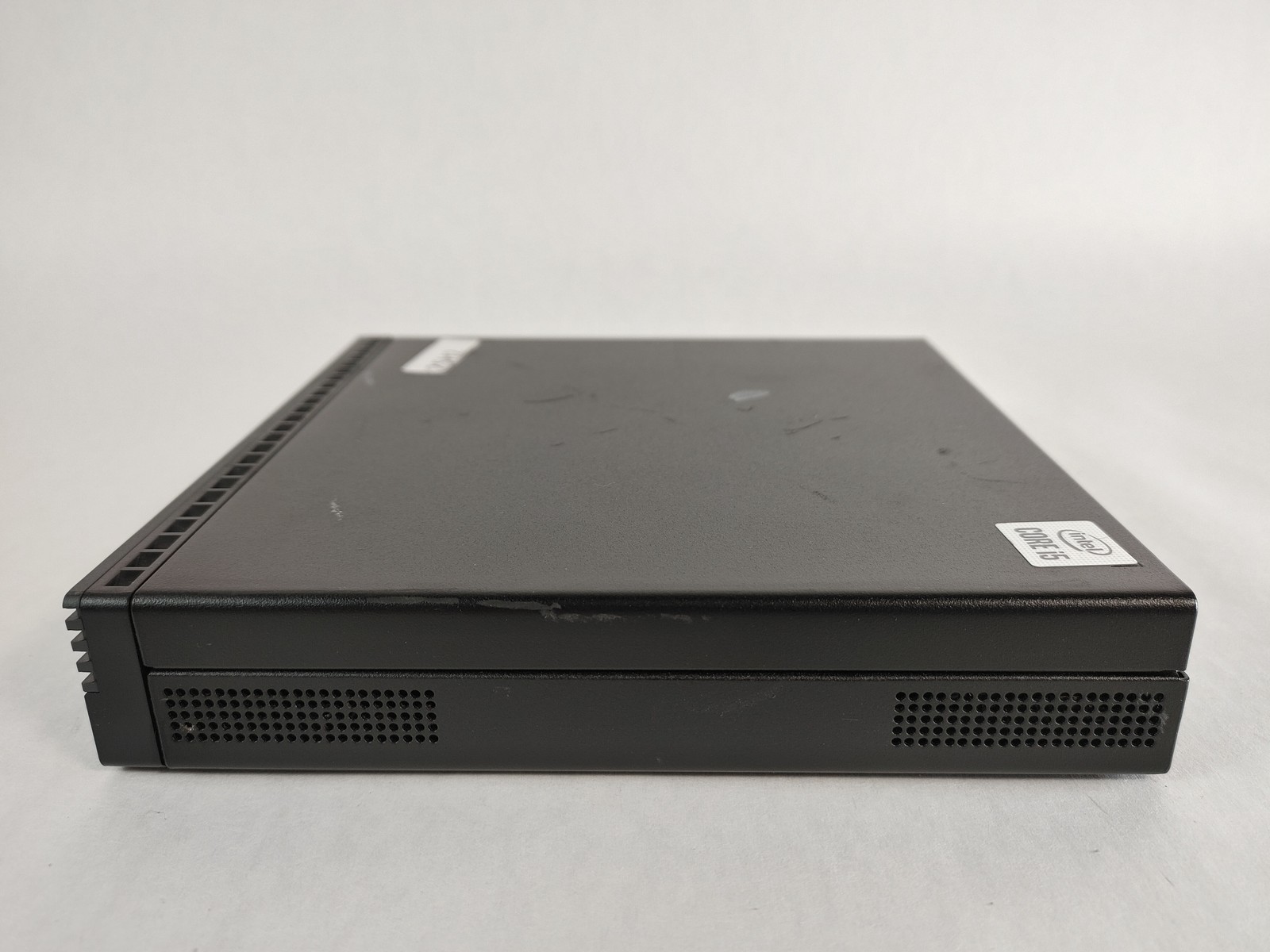 Lenovo ThinkCentre M70q Gen 1 Core i5-10400T 2.00 GHz 16 GB DDR4 256 GB NVMe