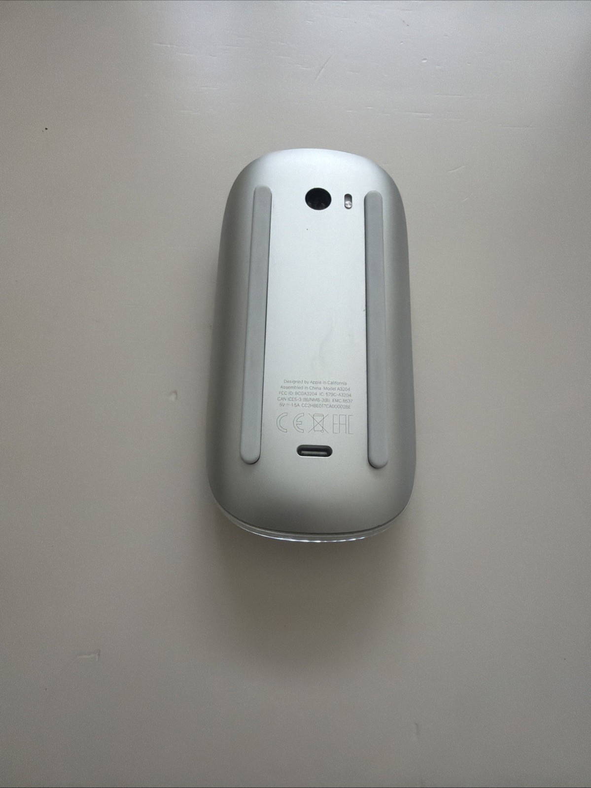 Apple Magic Mouse Wireless Bluetooth USB-C Touch – White (Model A3204)
