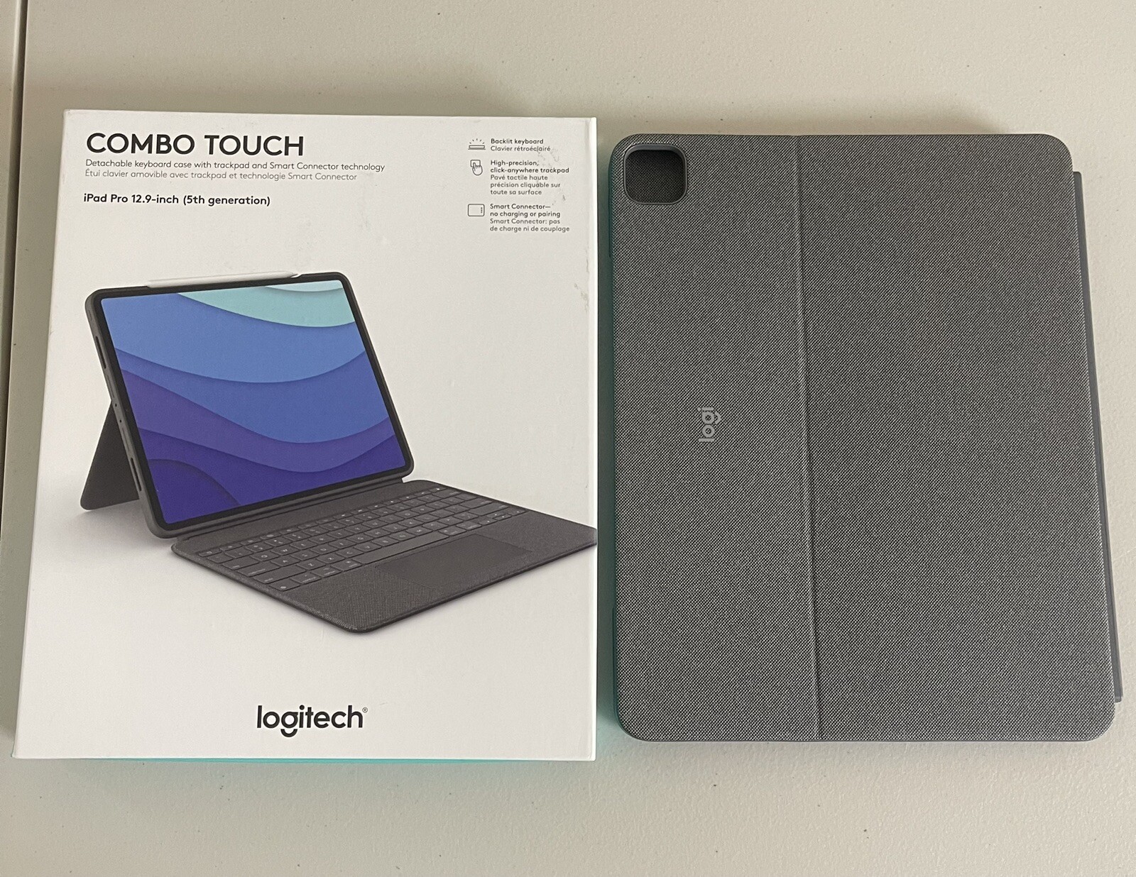 Logitech Combo Touch Keyboard Case for 12.9″ Apple iPad Pro 6th Gen. – Oxford…