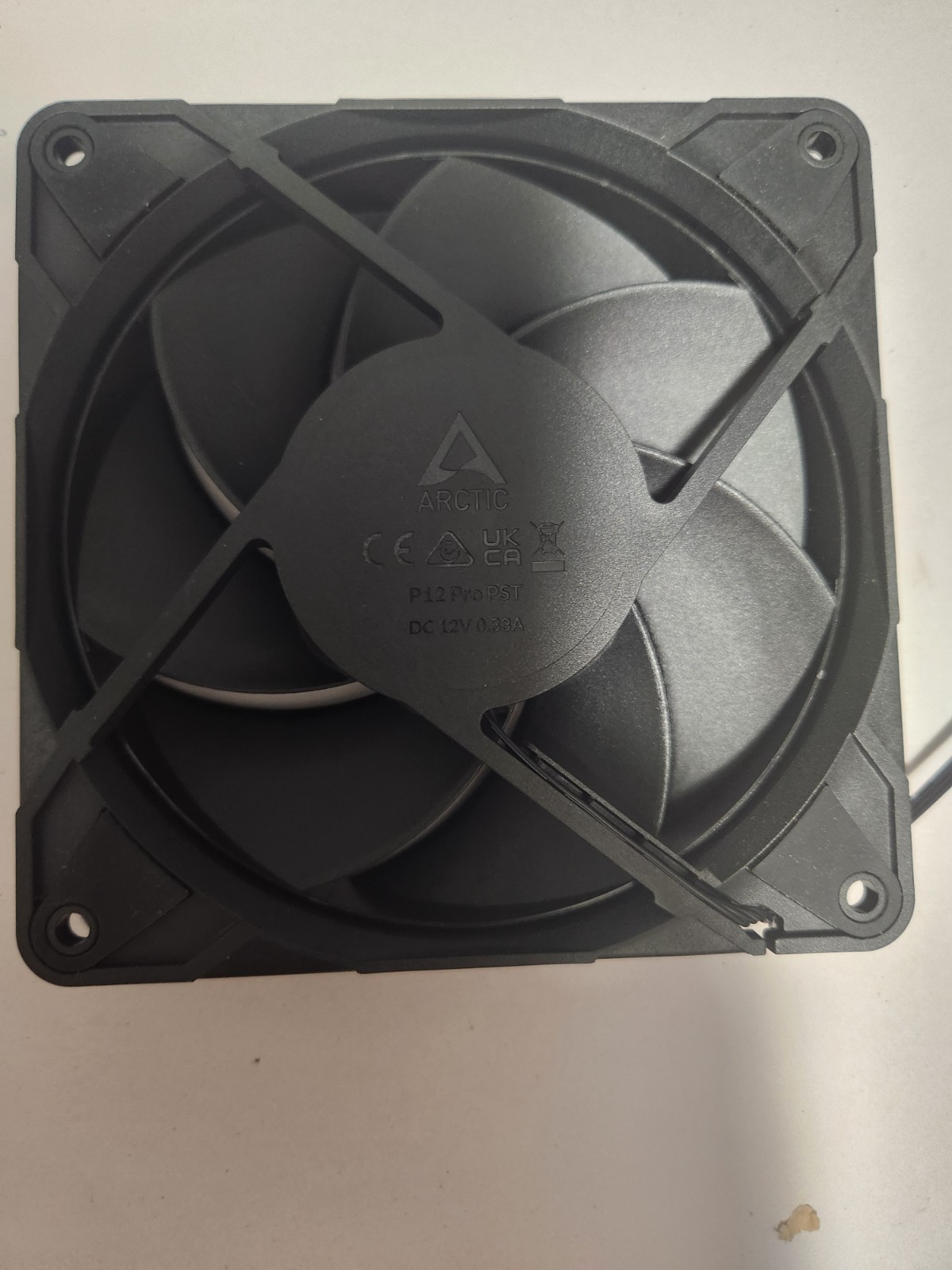 Arctic P12 Pro 120mm Case Fans – Pack of 7, Black (One reverse)