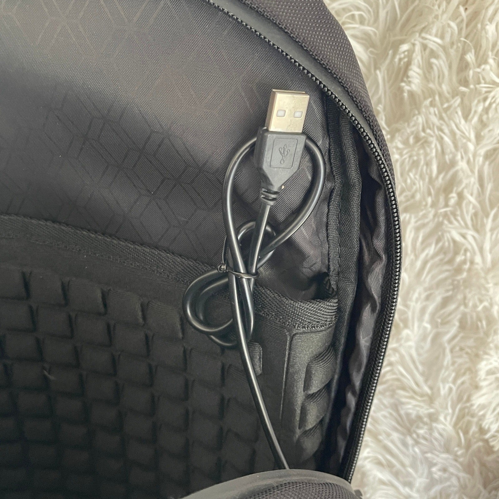 Arctic Hunter B00120C Black Laptop Backpack USB Charging Port Travel Bag