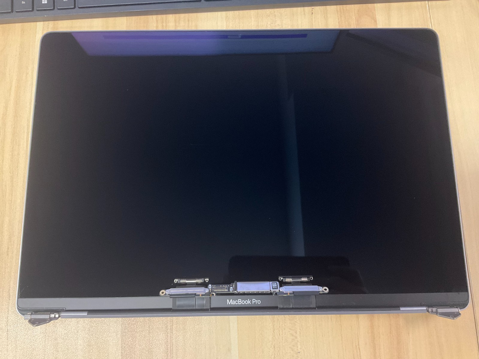 16″ Apple MacBook Pro 2019 Space Gray Full Display LCD Assembly A2141 | B Grade
