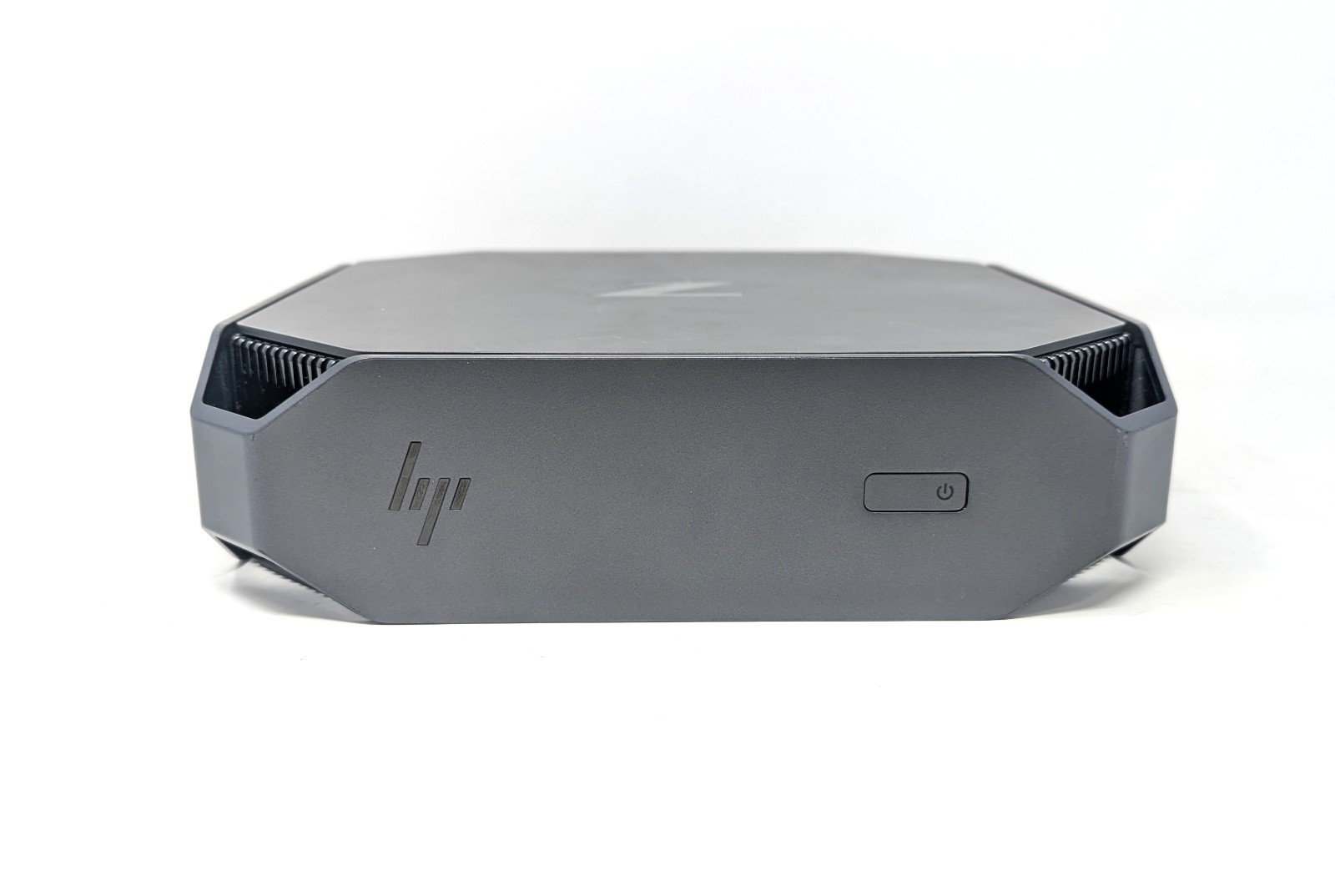 HP Z2 Mini G3 WorkStation – Intel Xeon E3-1225 V5 8GB DDR4 RAM 512GB SSD No OS