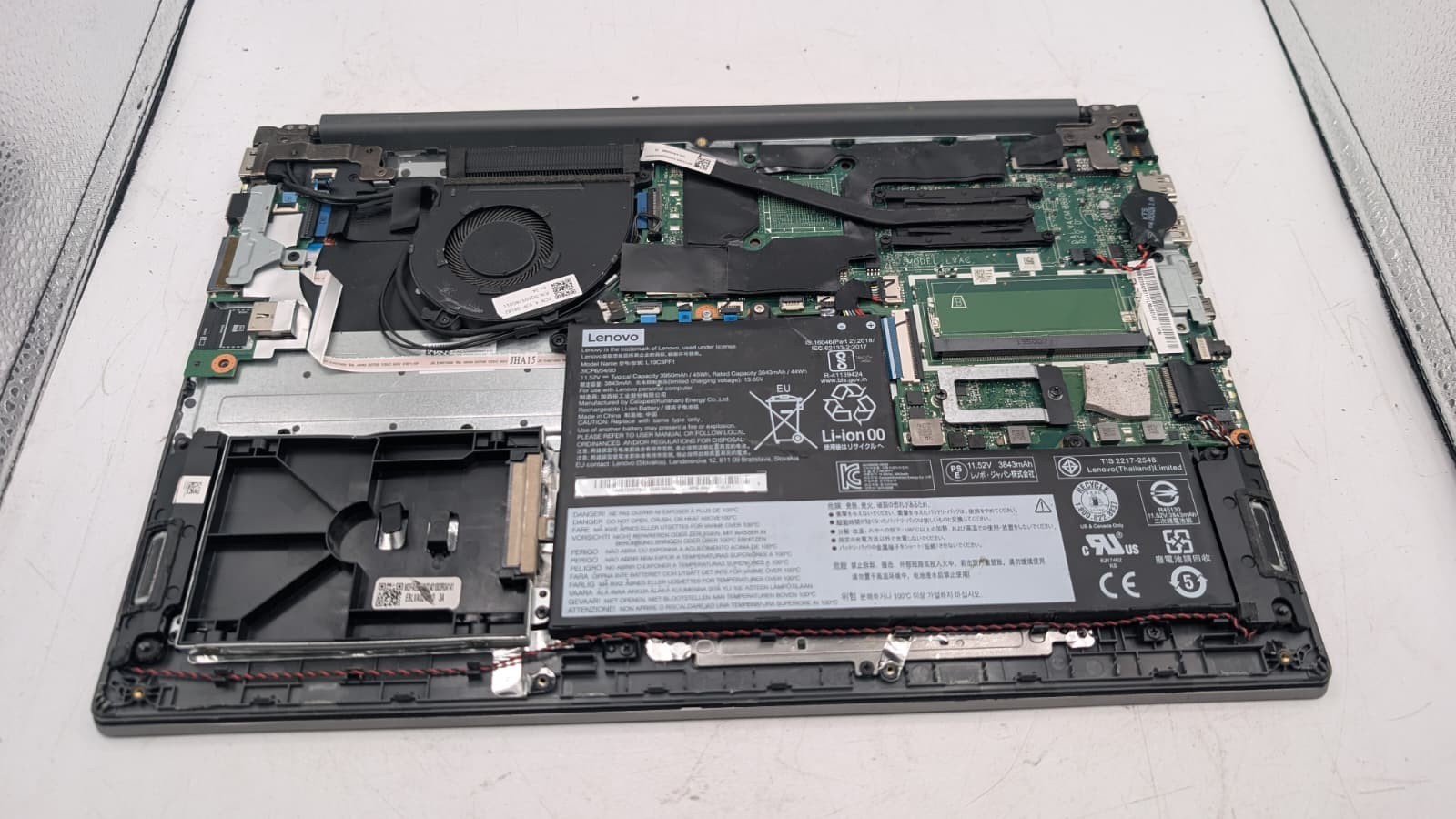 Lenovo ThinkBook 15-IIL Intel Core i5-1035G1 No RAM NO SSD REPAIRS ONLY READ