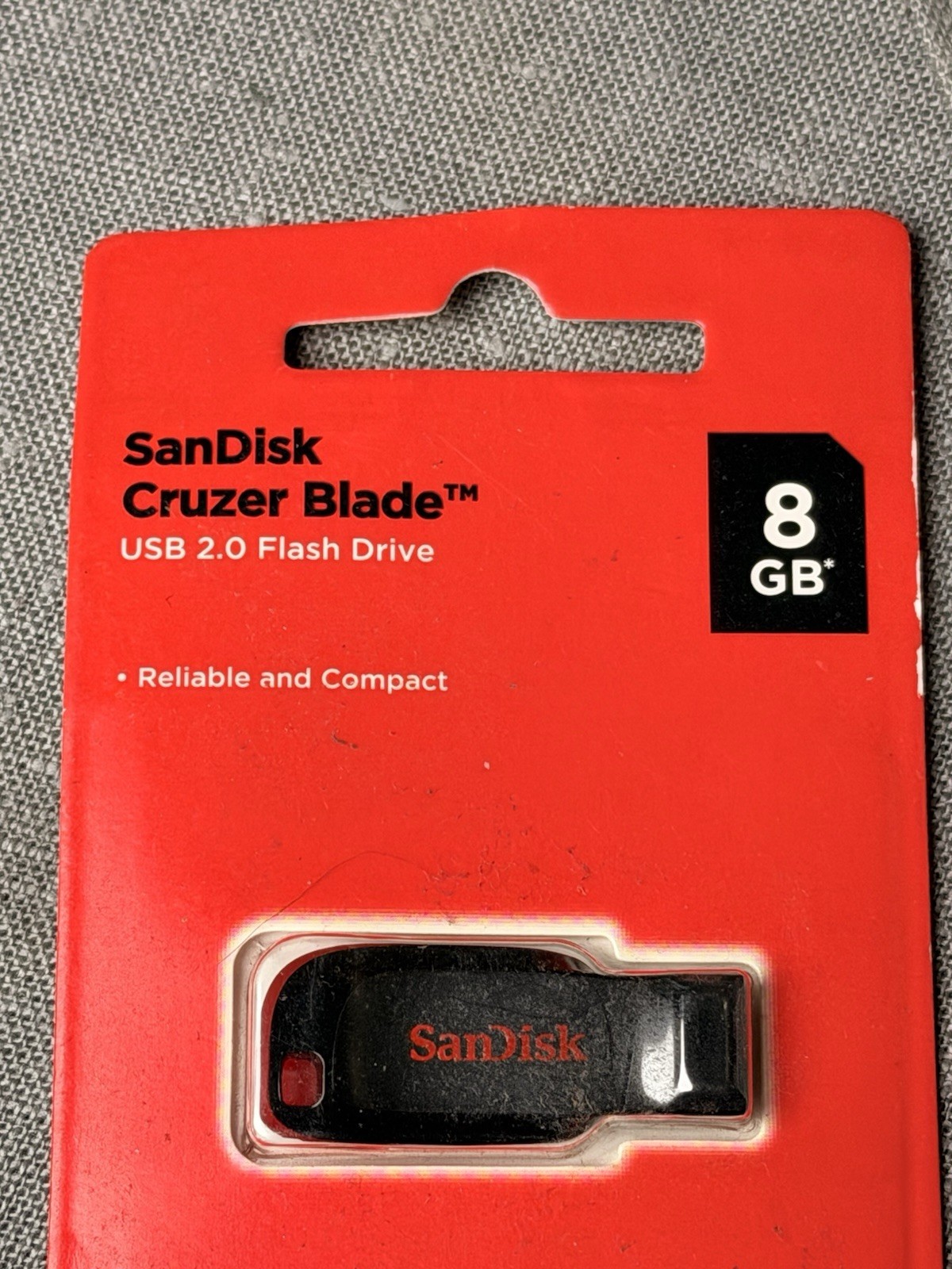 SanDisk Cruzer Blade 8GB USB 2.0 Flash Drive SDCZ50-008G-B35 New