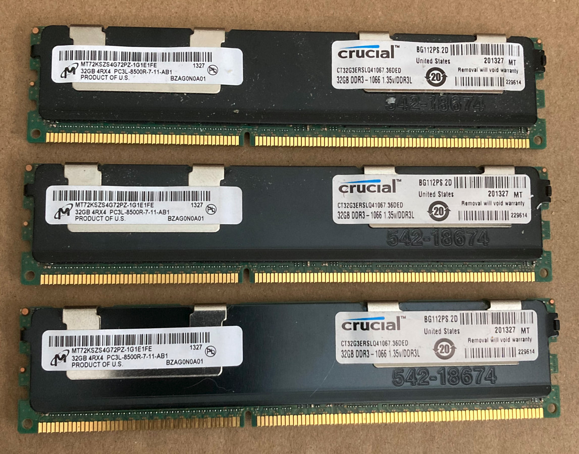 Micron 32GB 4RX4 PC3L-8500R-7-11-AB1 DDR3-1066 MHZ *SERVER*