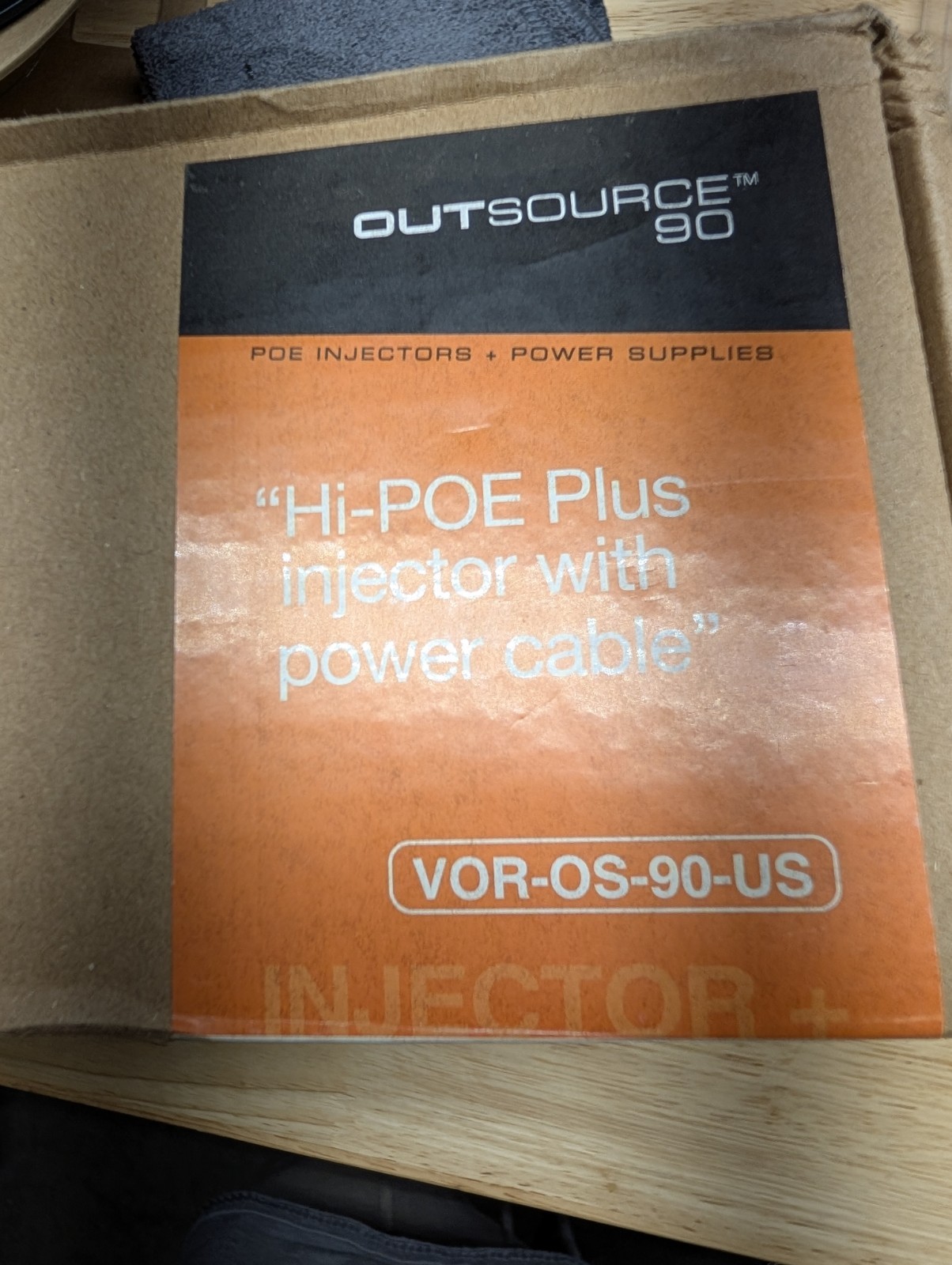 (2)Veracity VOR-OS-90-US OUTSOURCE 90 PoE Injector 120 V AC, 230 V NEW (4BLU153)