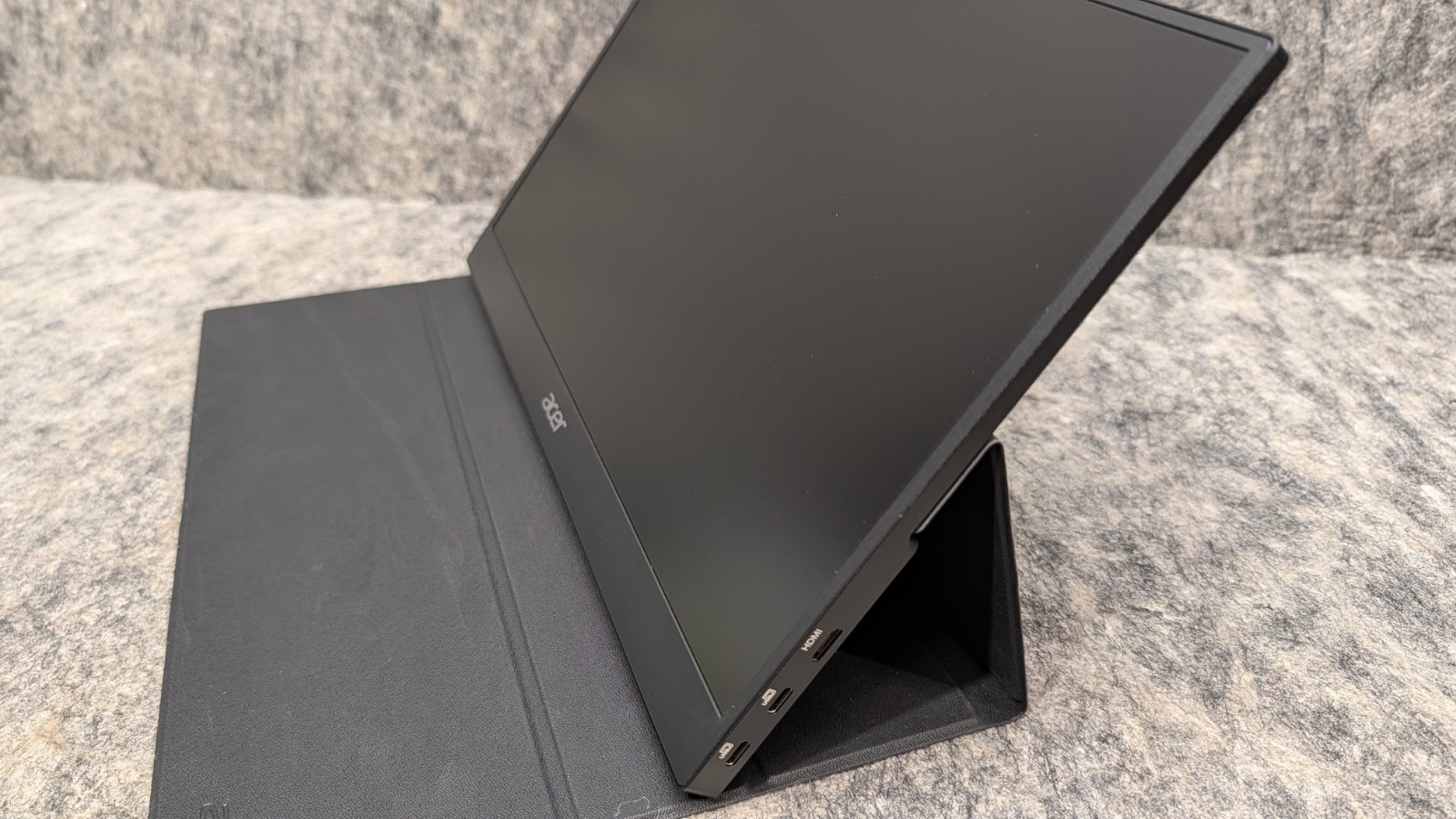 Acer PM161Q 15.6in Portable Monitor 1920×1080 250Nit 60Hz 5ms Bundle
