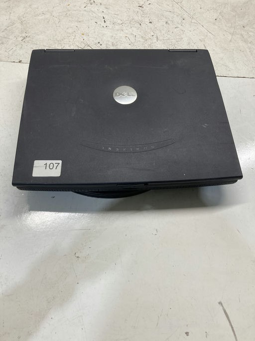 Dell Inspiron 2600 Intel Celeron 1066MHz 640K NO HDD No Batt